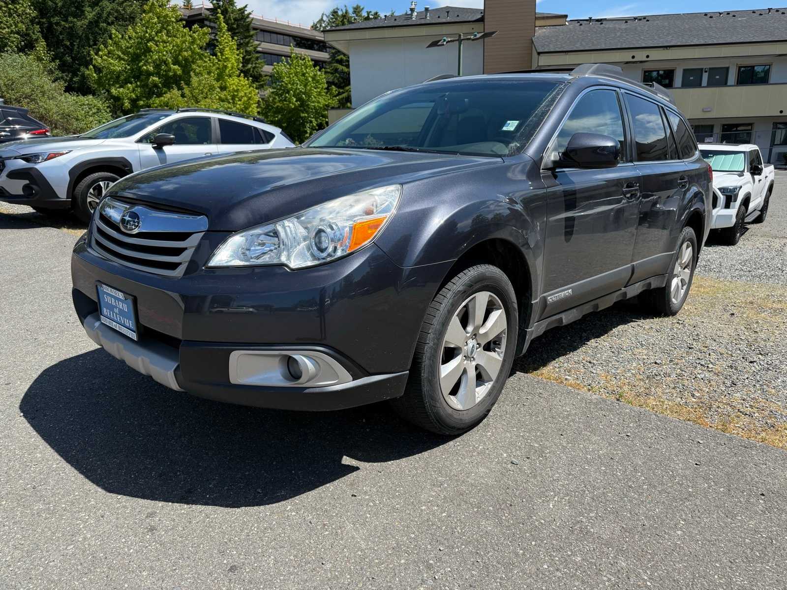 2012 Subaru Outback 3.6R Limited -
                  Bellevue, WA