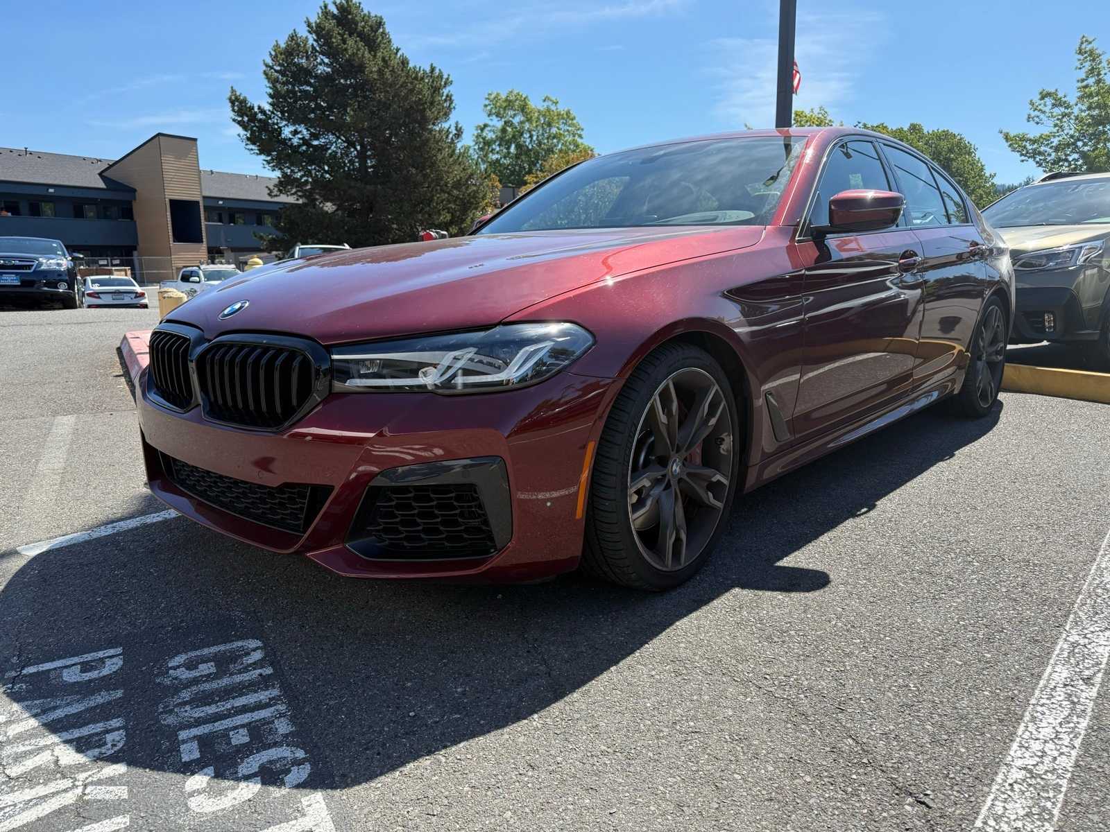 Thumbnail: 2021 BMW 5 Series - 1