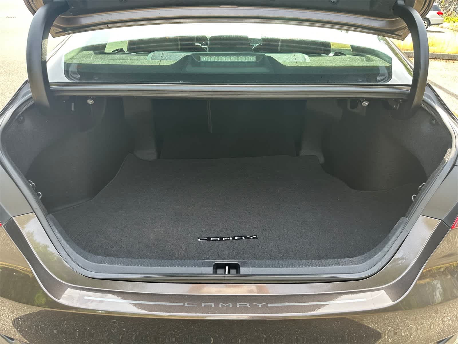 2018 Toyota Camry XLE 27
