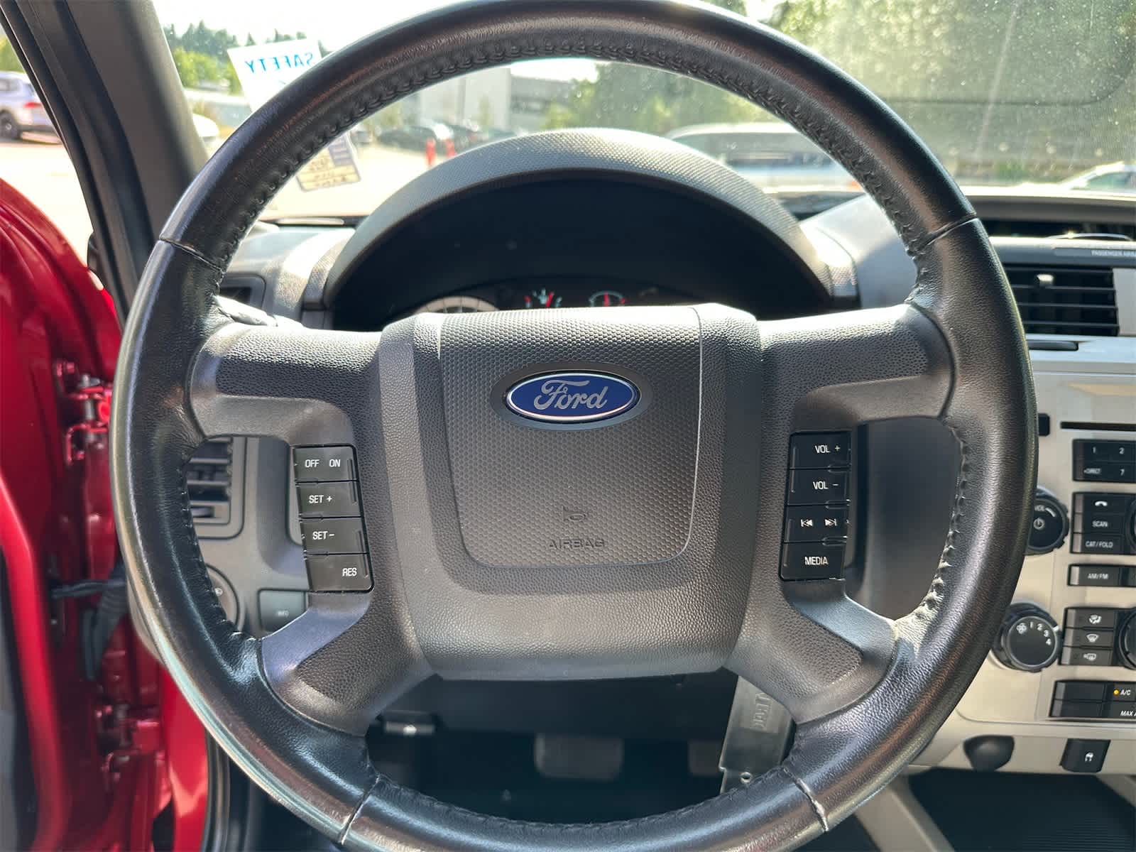 Thumbnail: 2010 Ford Escape - 15