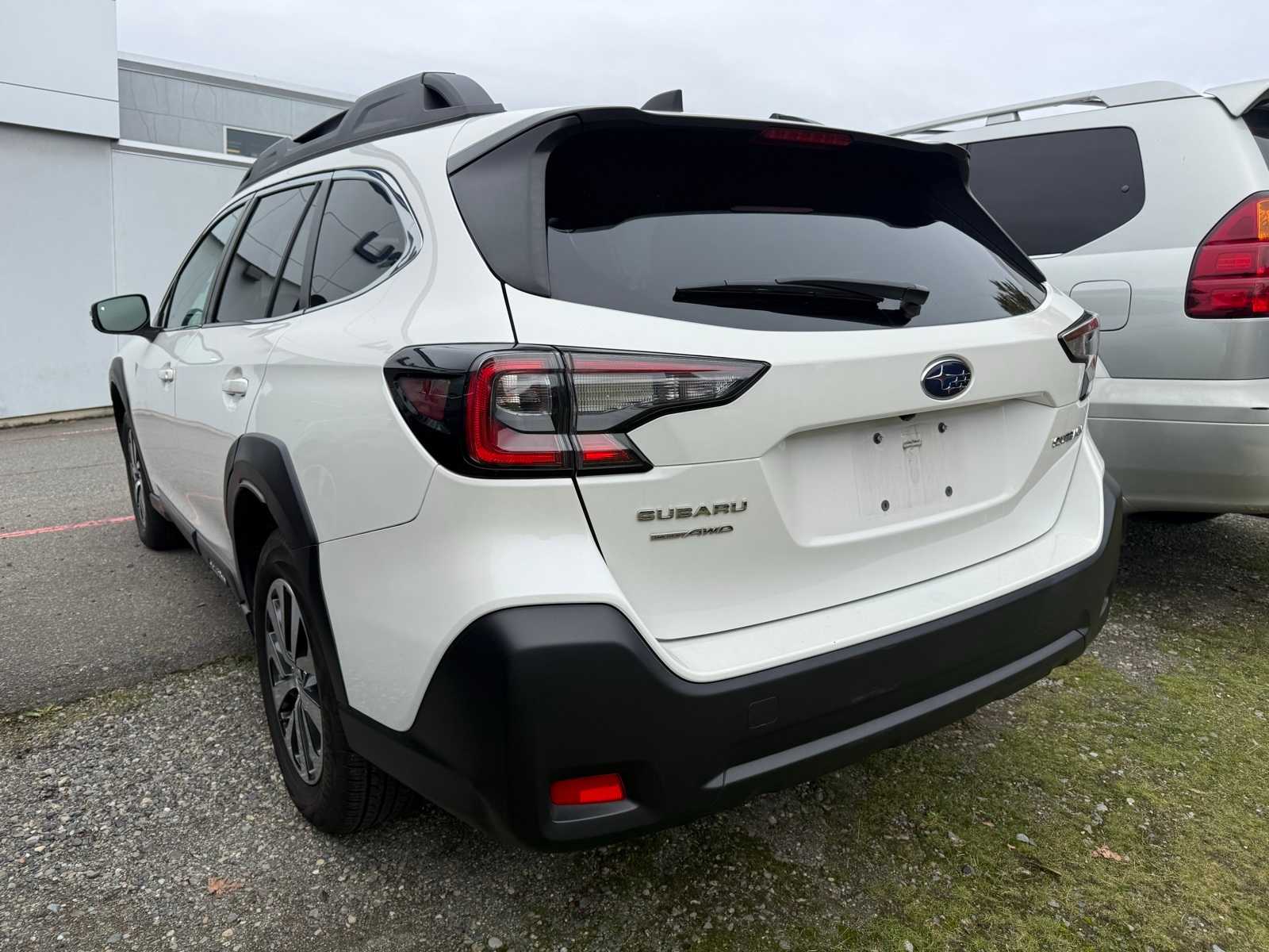 2023 Subaru Outback Premium photo 2