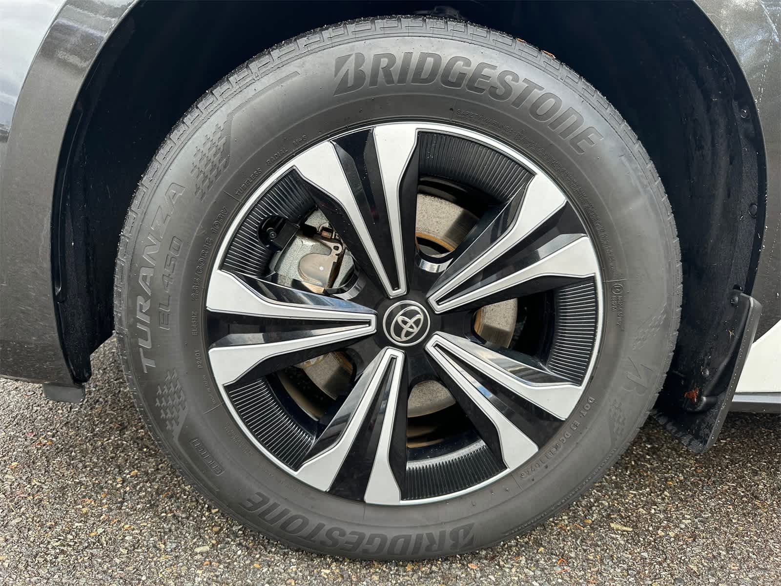 Thumbnail: 2024 Toyota bZ4X - 8