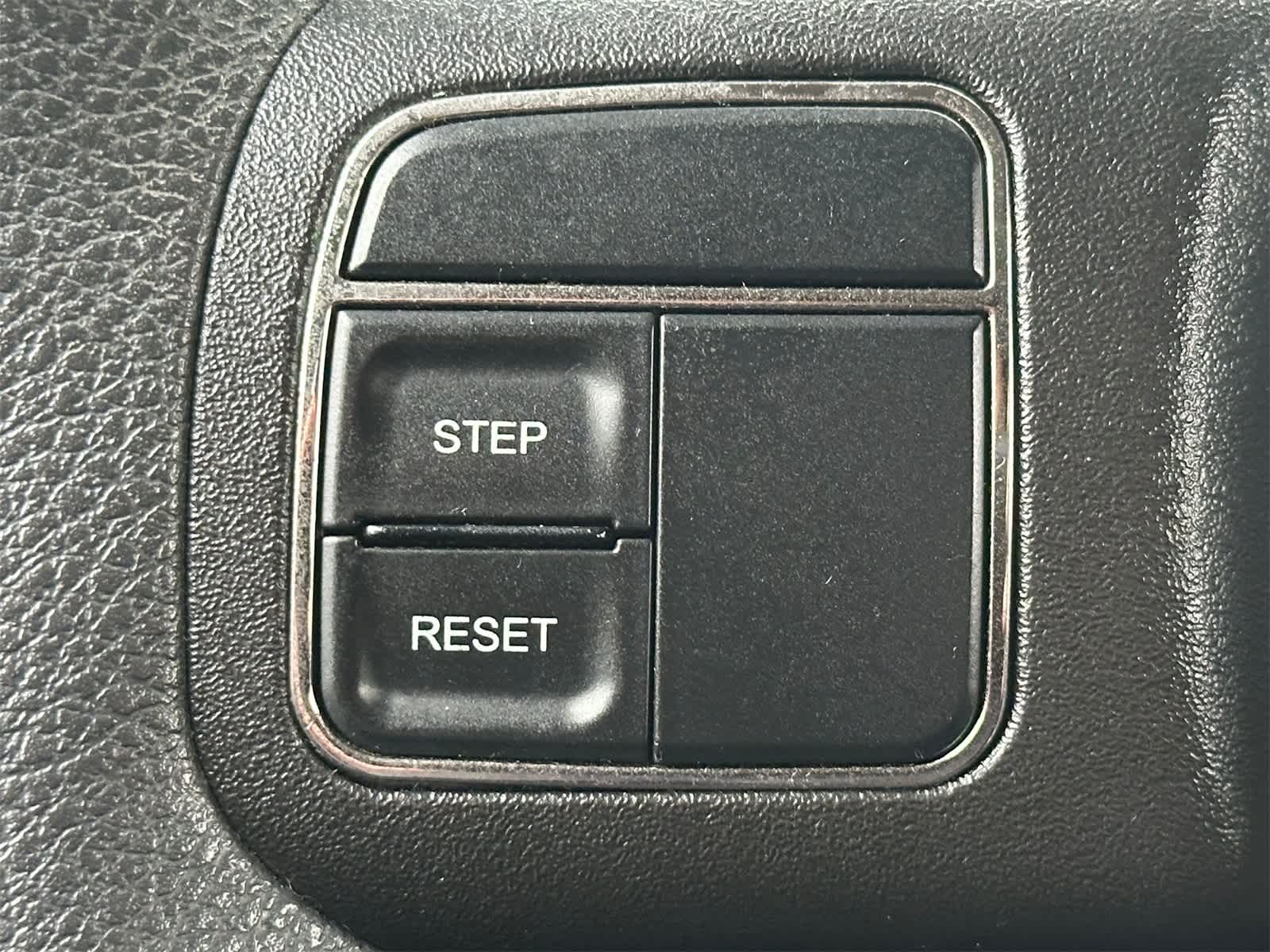 Thumbnail: 2014 Jeep Patriot - 19