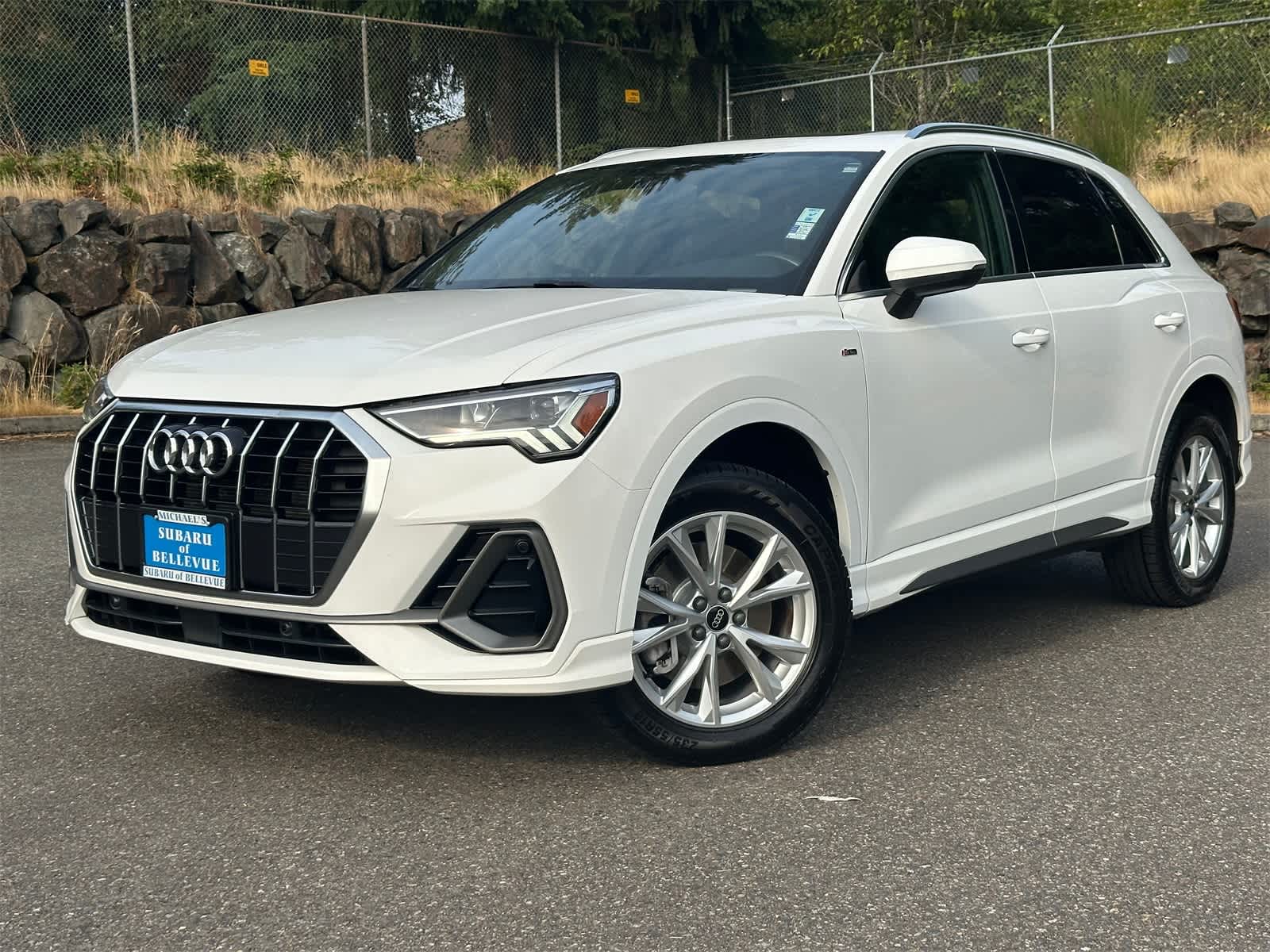 Thumbnail: 2023 Audi Q3 - 2