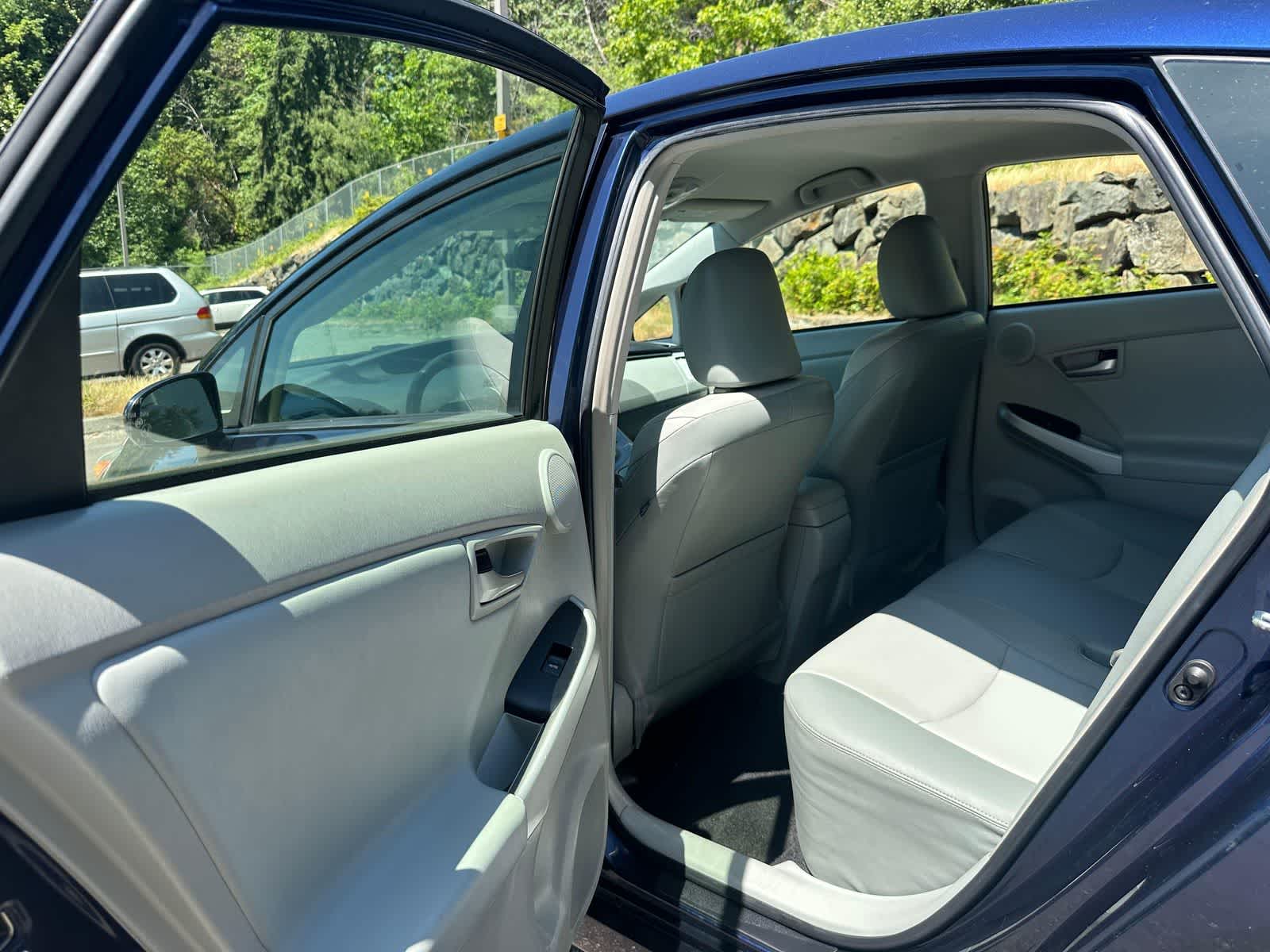 Thumbnail: 2014 Toyota Prius - 11