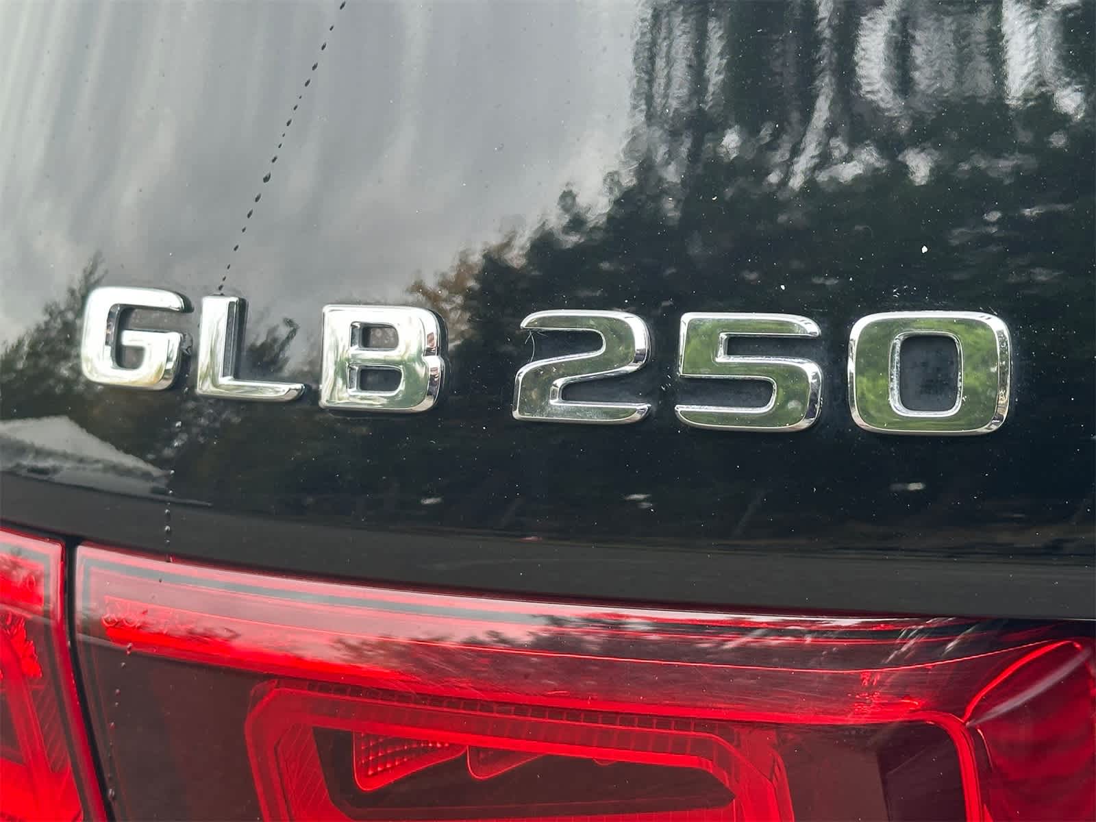 Thumbnail: 2020 Mercedes-Benz GLB - 6