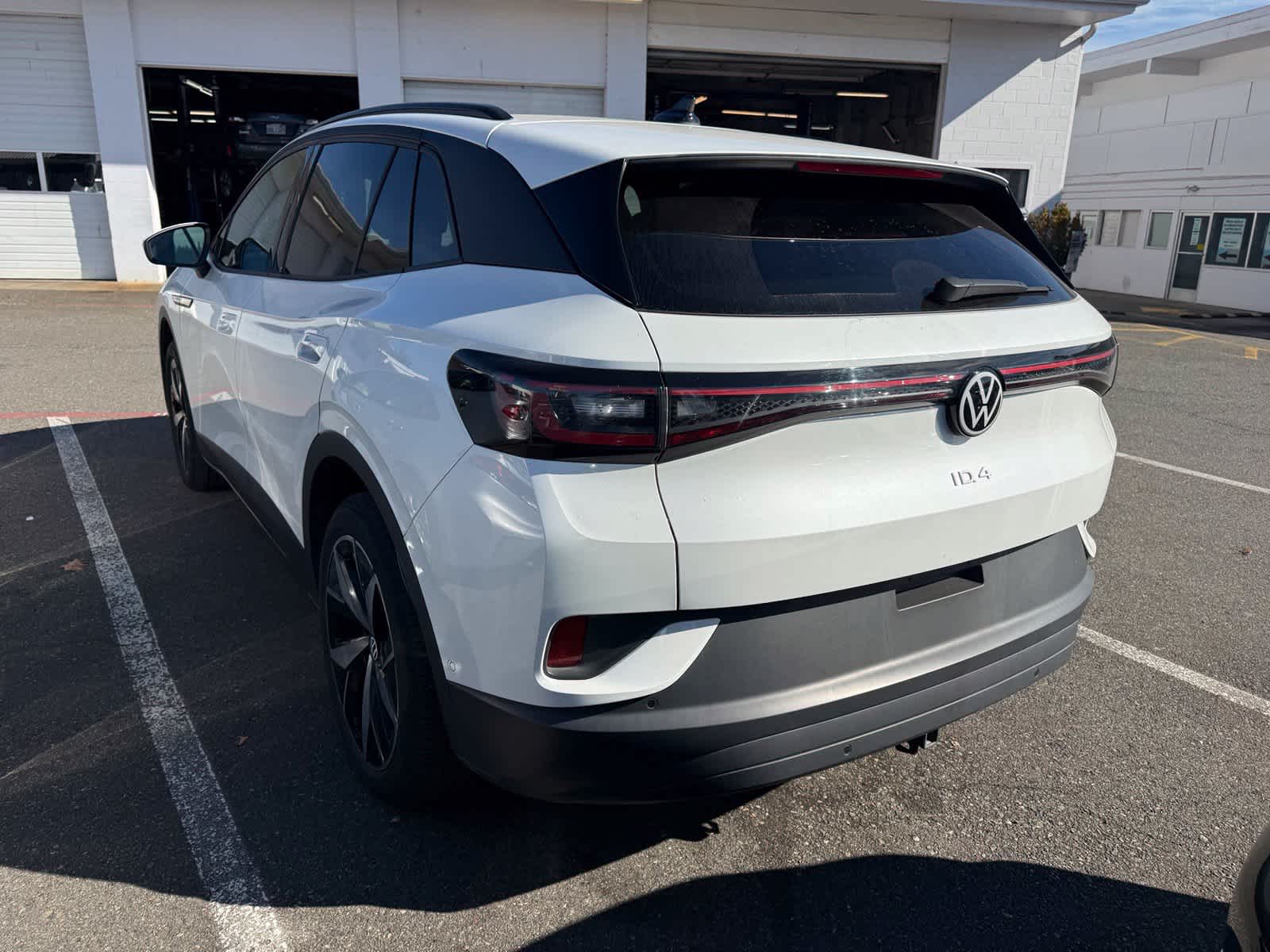 Used 2023 Volkswagen ID.4 PRO S with VIN 1V2WNPE84PC044271 for sale in Bellevue, WA