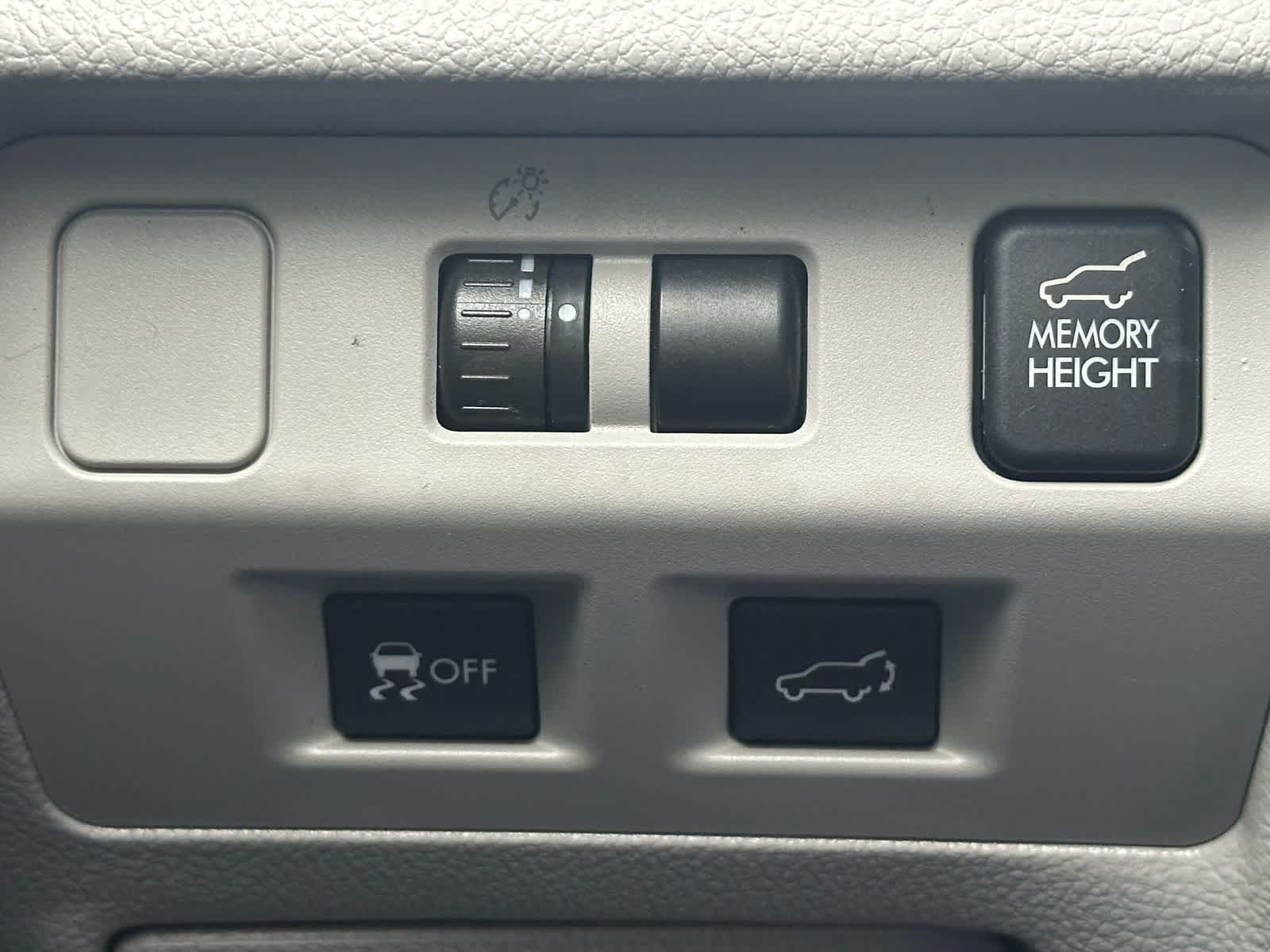 Thumbnail: 2014 Subaru Forester - 23