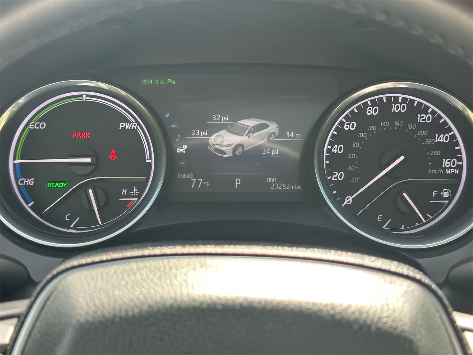 2018 Toyota Camry XLE 17