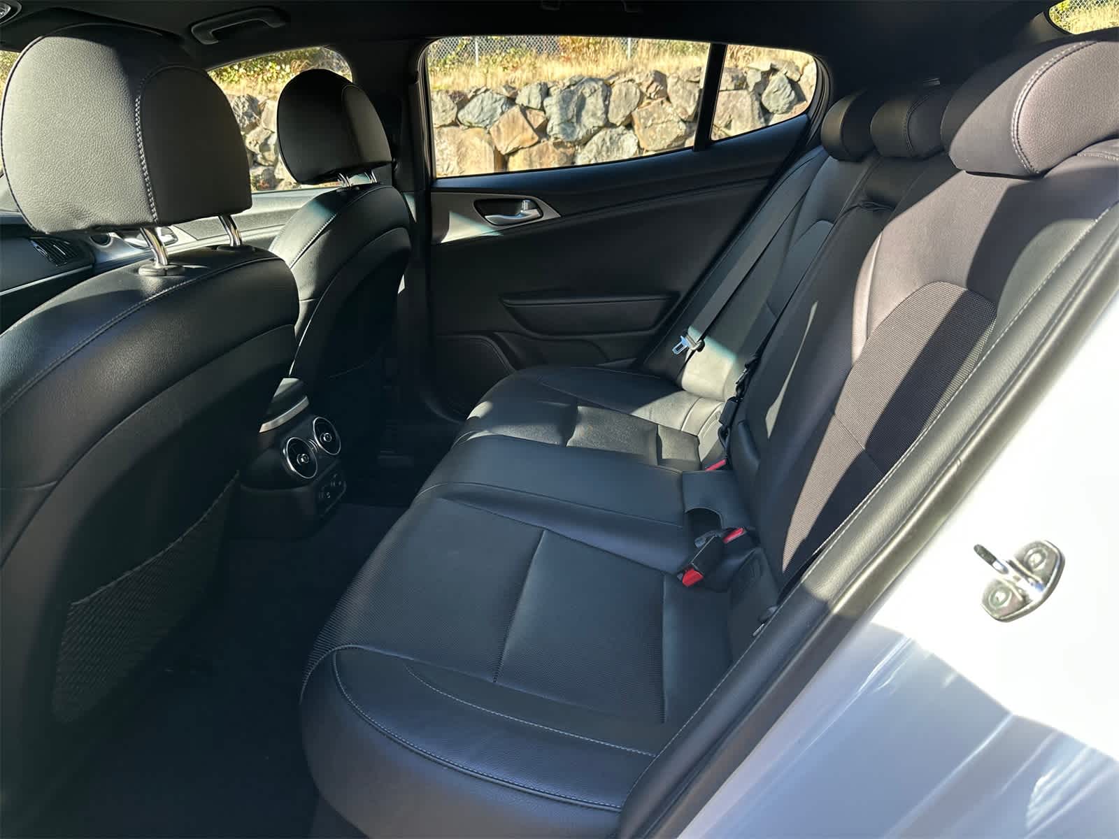 Thumbnail: 2018 Kia Stinger - 11