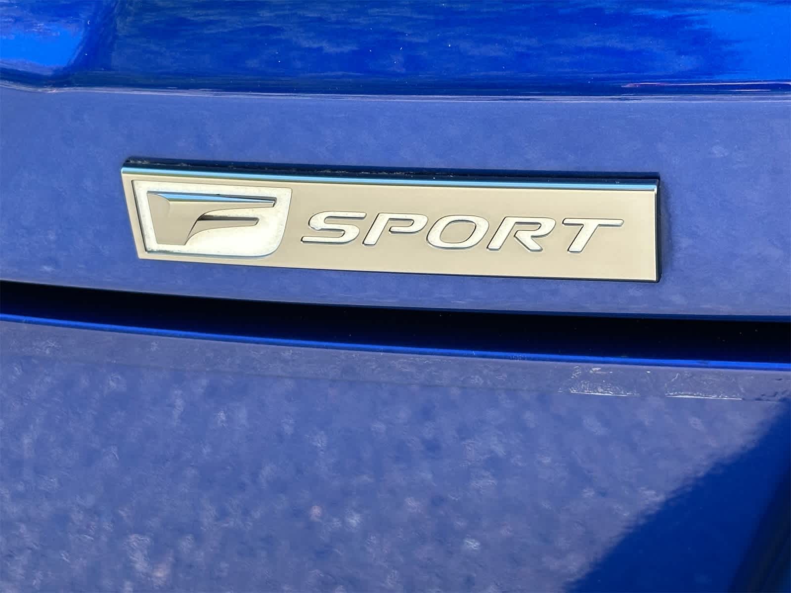 Thumbnail: 2019 Lexus UX - 6