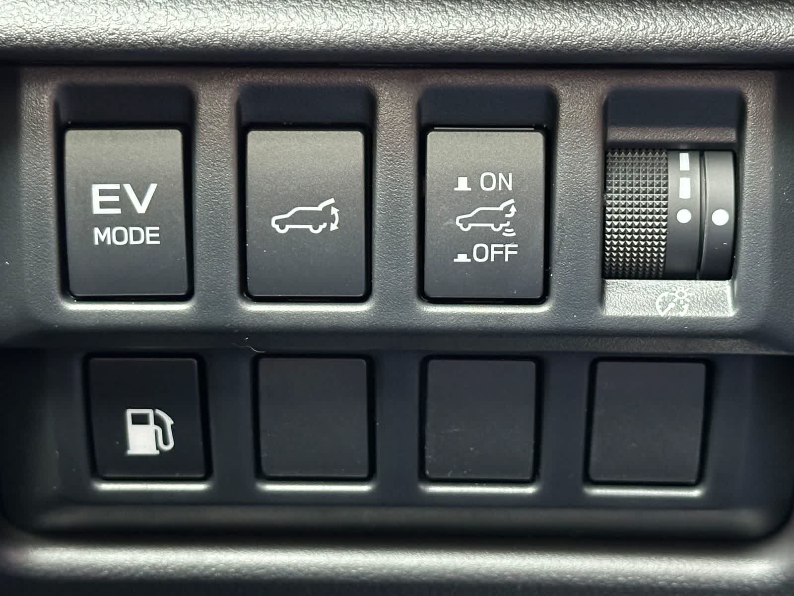 Thumbnail: 2026 Subaru Forester - 26