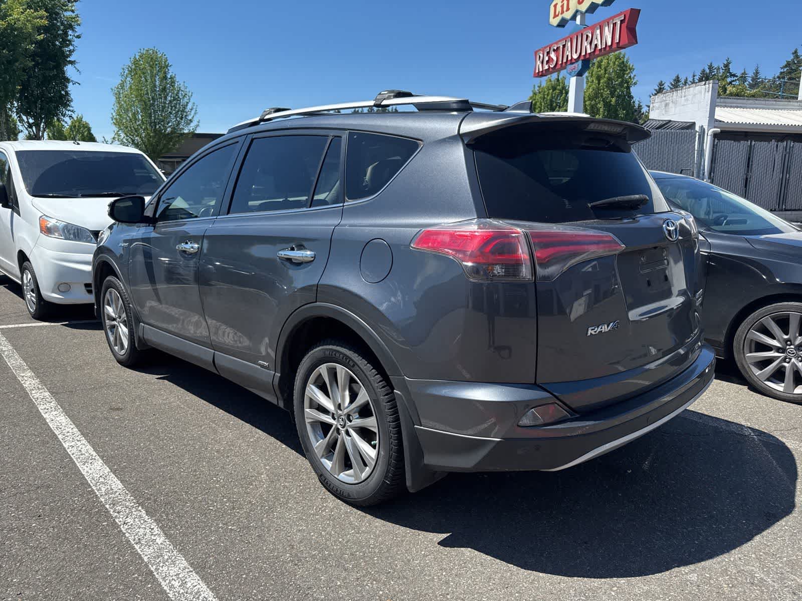 Thumbnail: 2016 Toyota RAV4 - 2