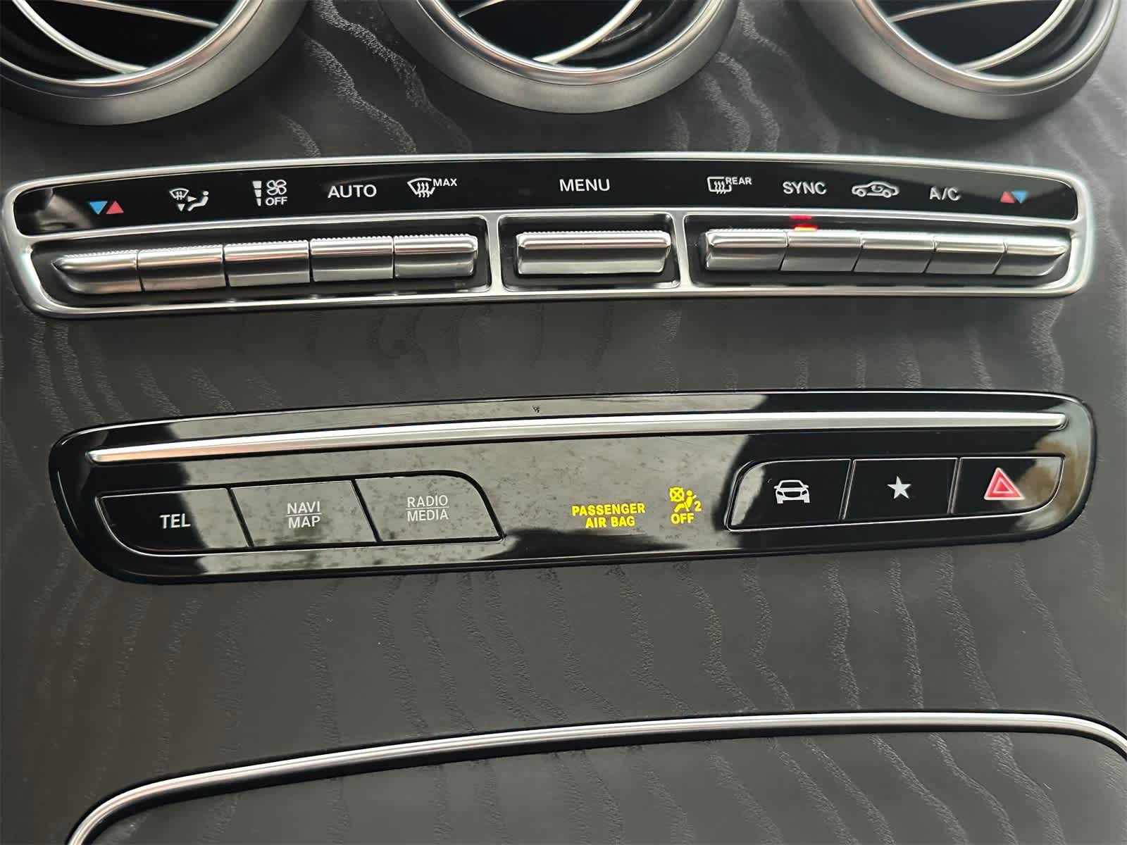 Thumbnail: 2023 Mercedes-Benz GLC - 19