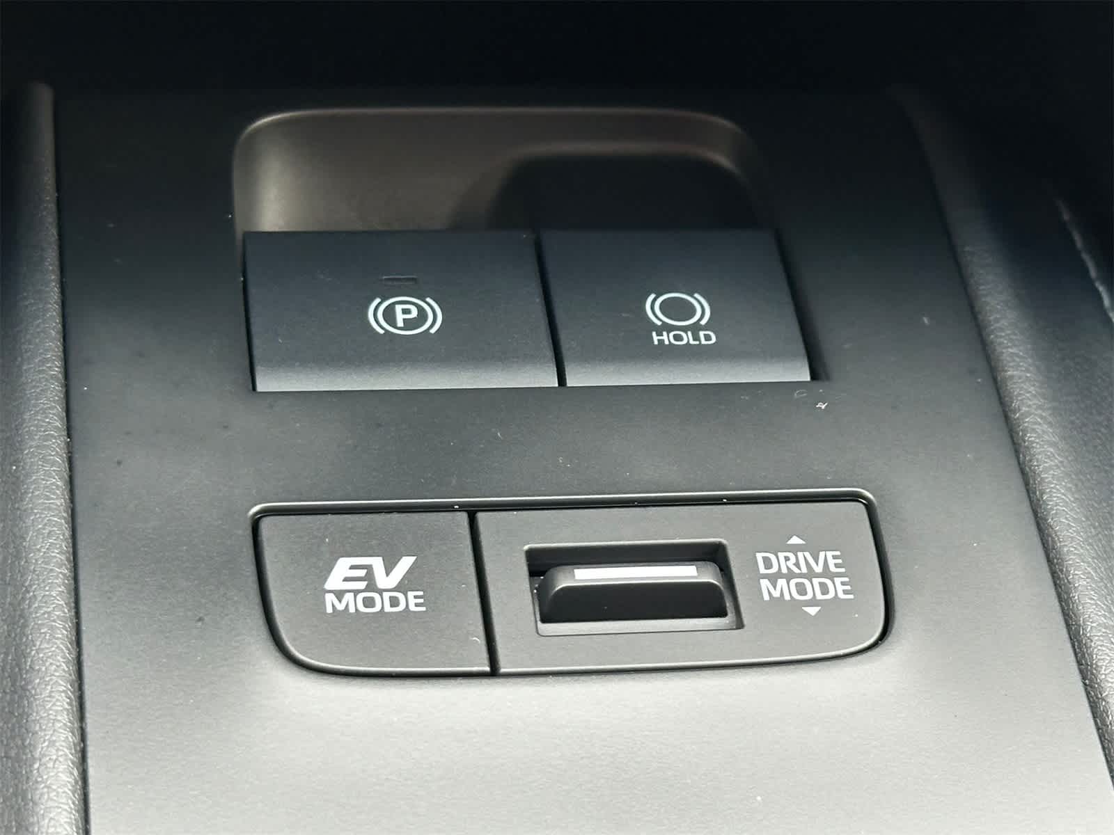 Thumbnail: 2022 Toyota Venza - 19