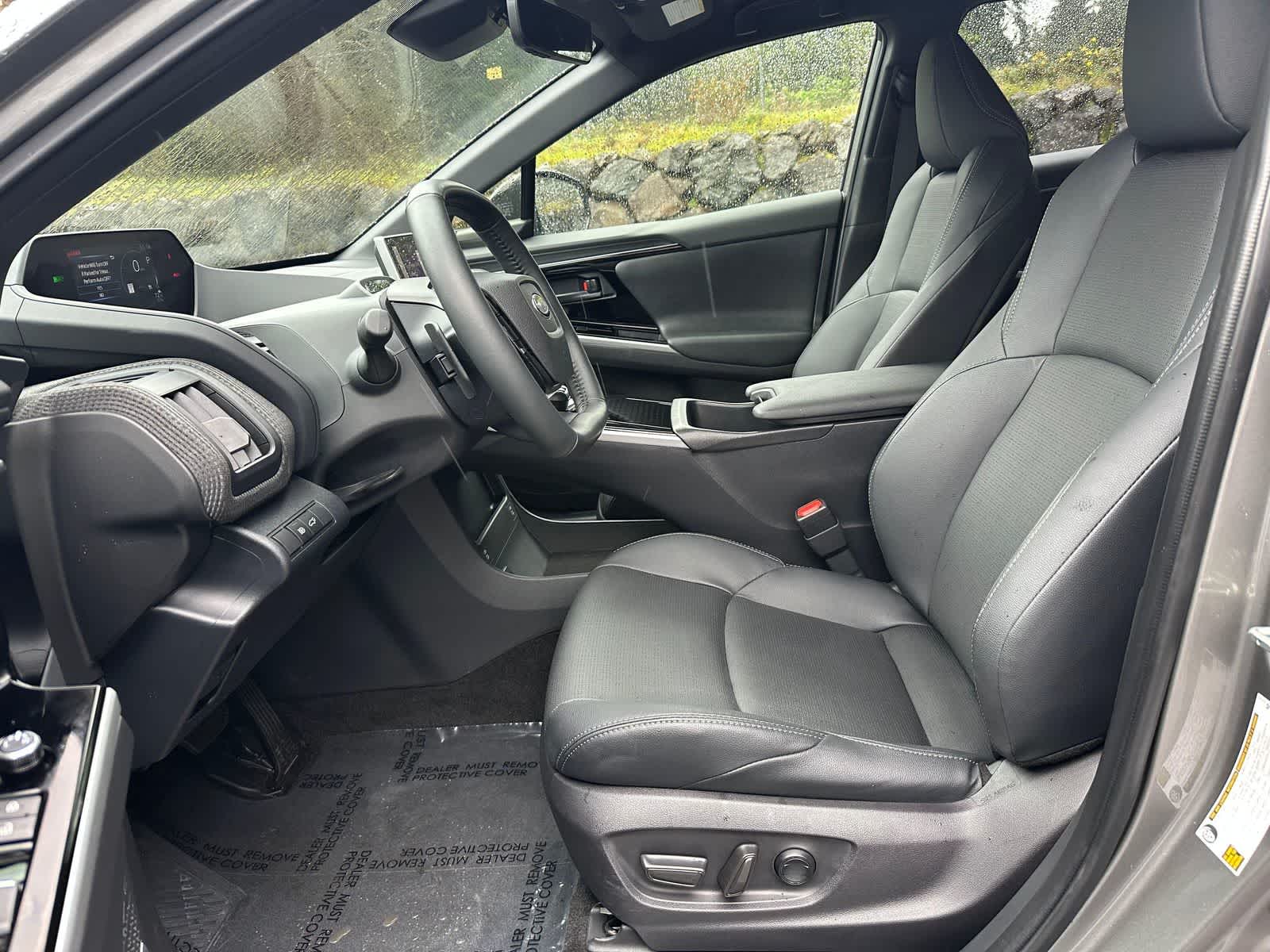 Thumbnail: 2025 Subaru Solterra - 14