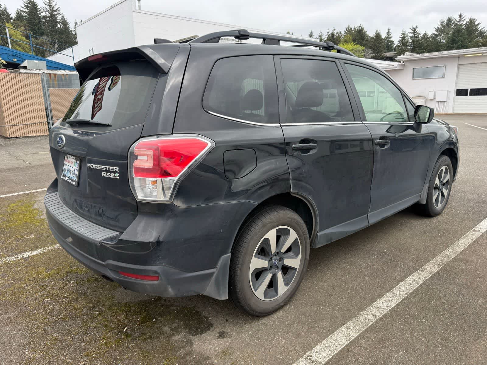 Thumbnail: 2017 Subaru Forester - 3