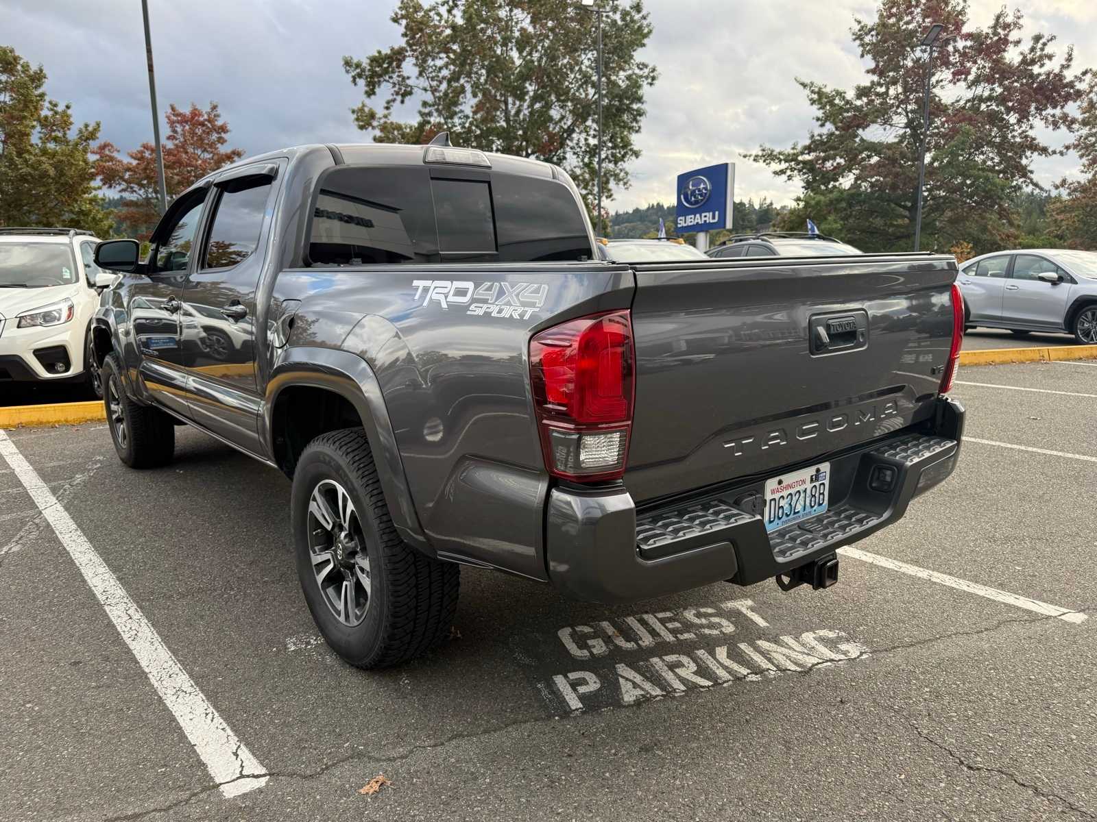 2019 Toyota Tacoma TRD Sport V6 photo 2