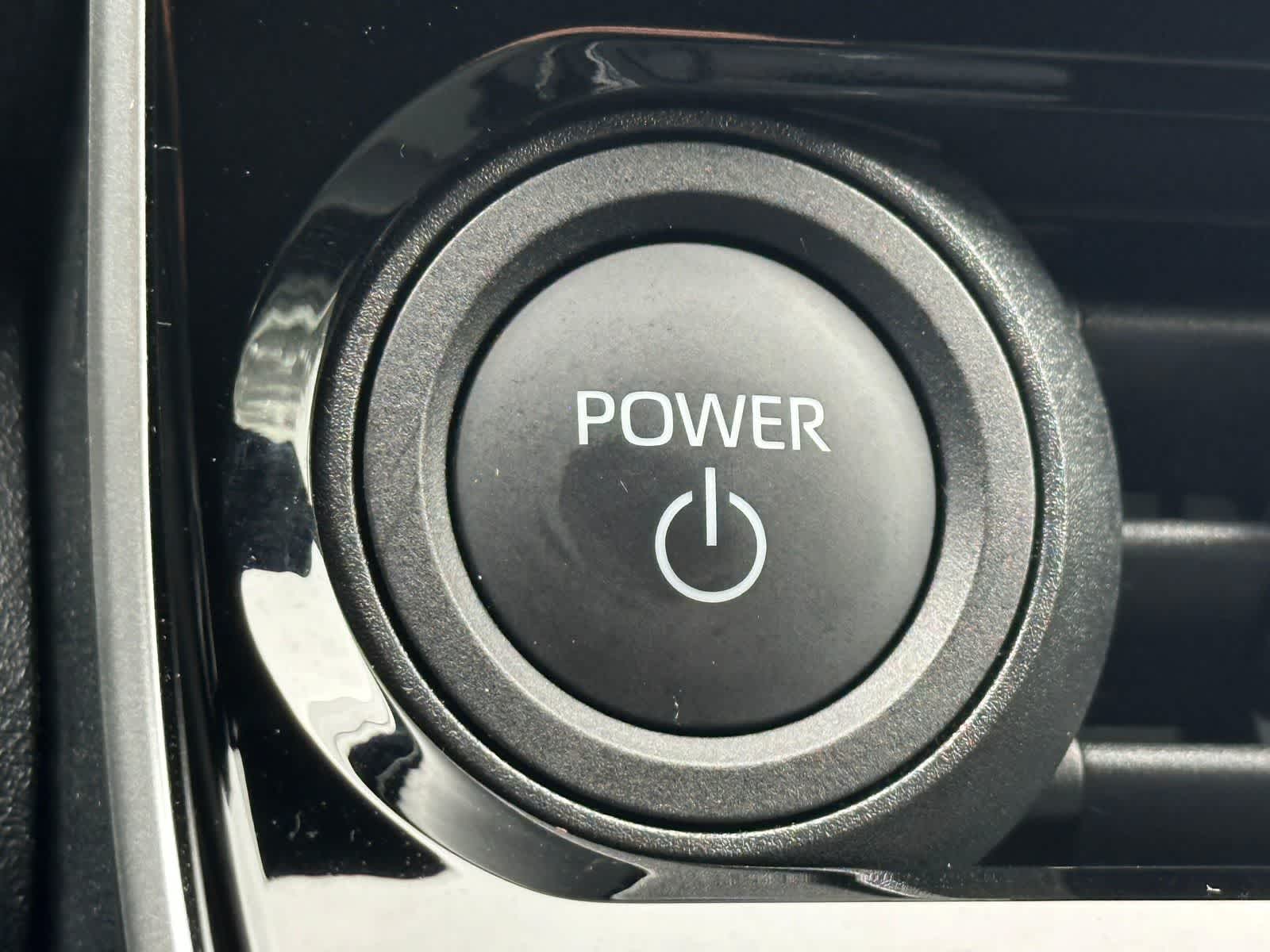 Thumbnail: 2025 Subaru Solterra - 24