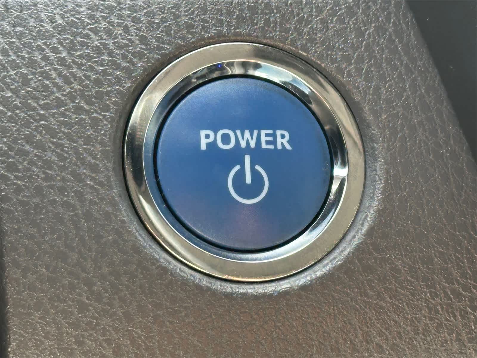 2018 Toyota Camry XLE 26
