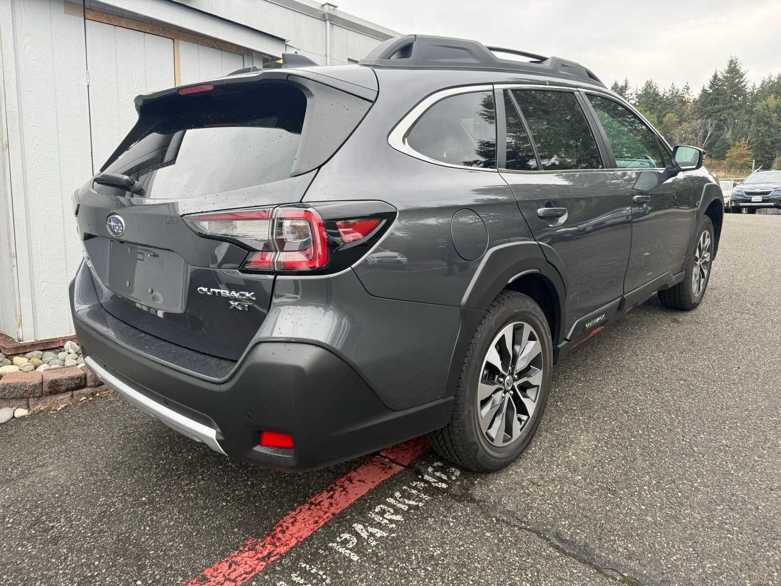 2024 Subaru Outback Limited XT photo 2
