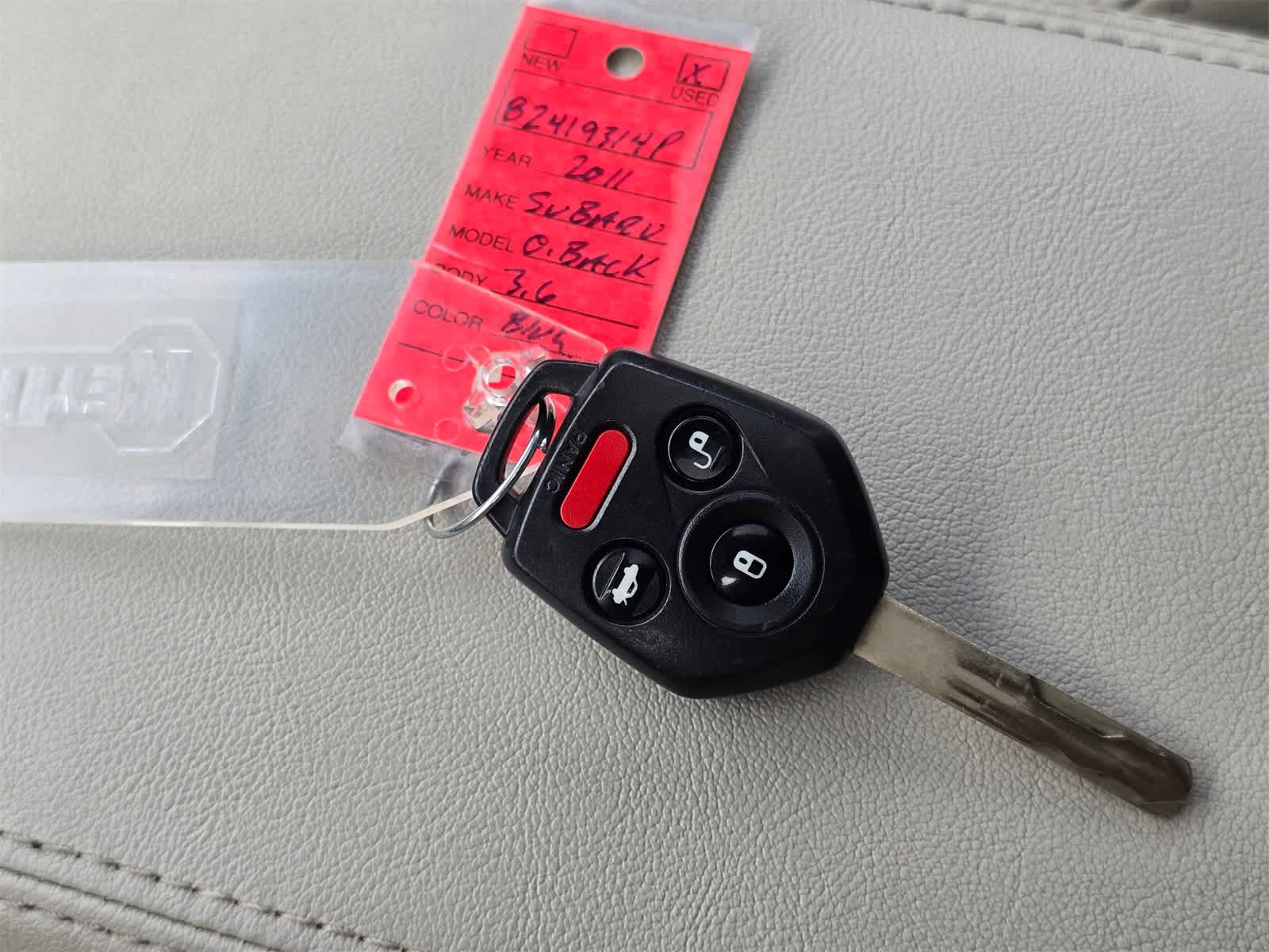 Thumbnail: 2011 Subaru Outback - 32