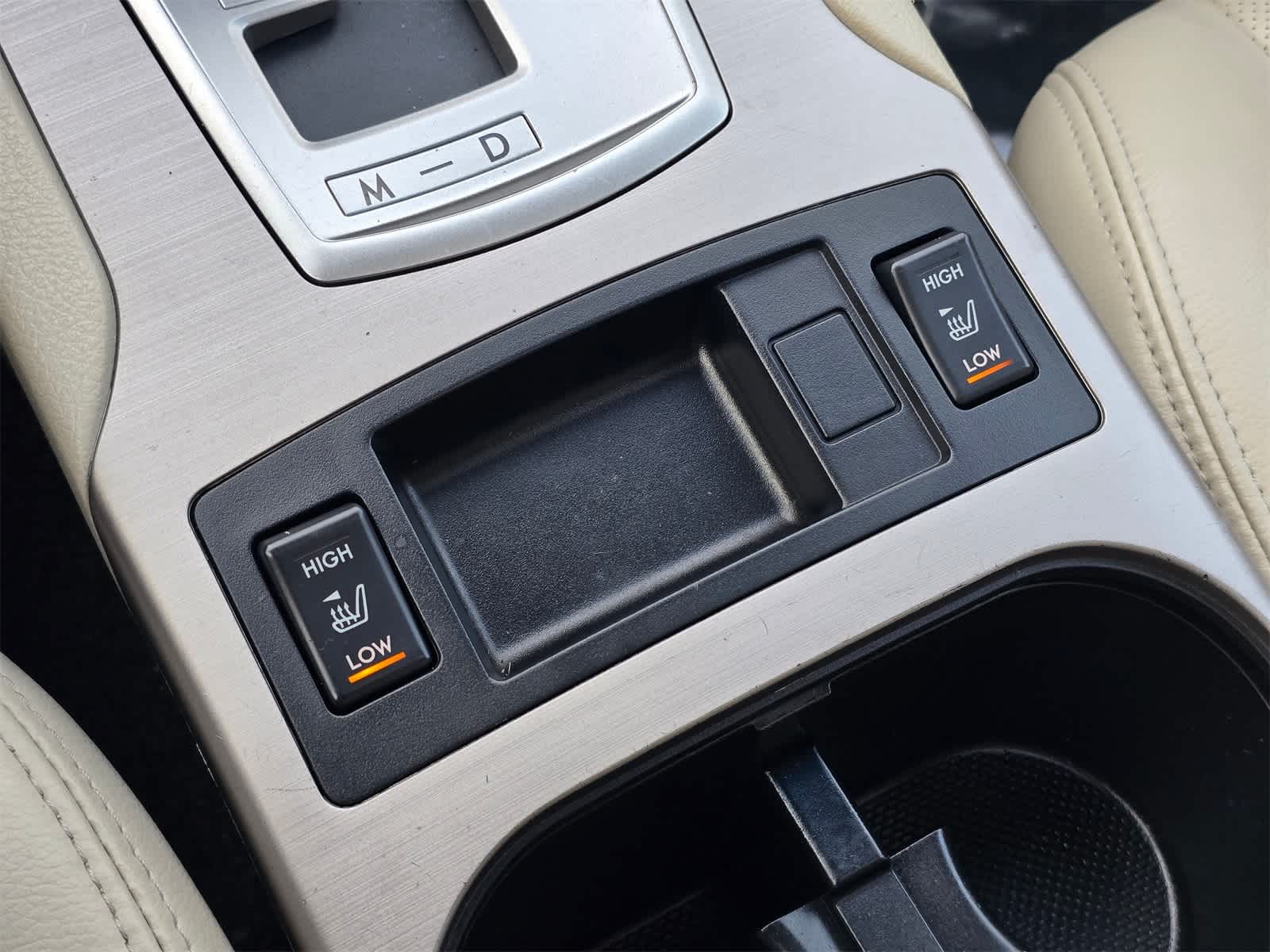 Thumbnail: 2011 Subaru Outback - 17