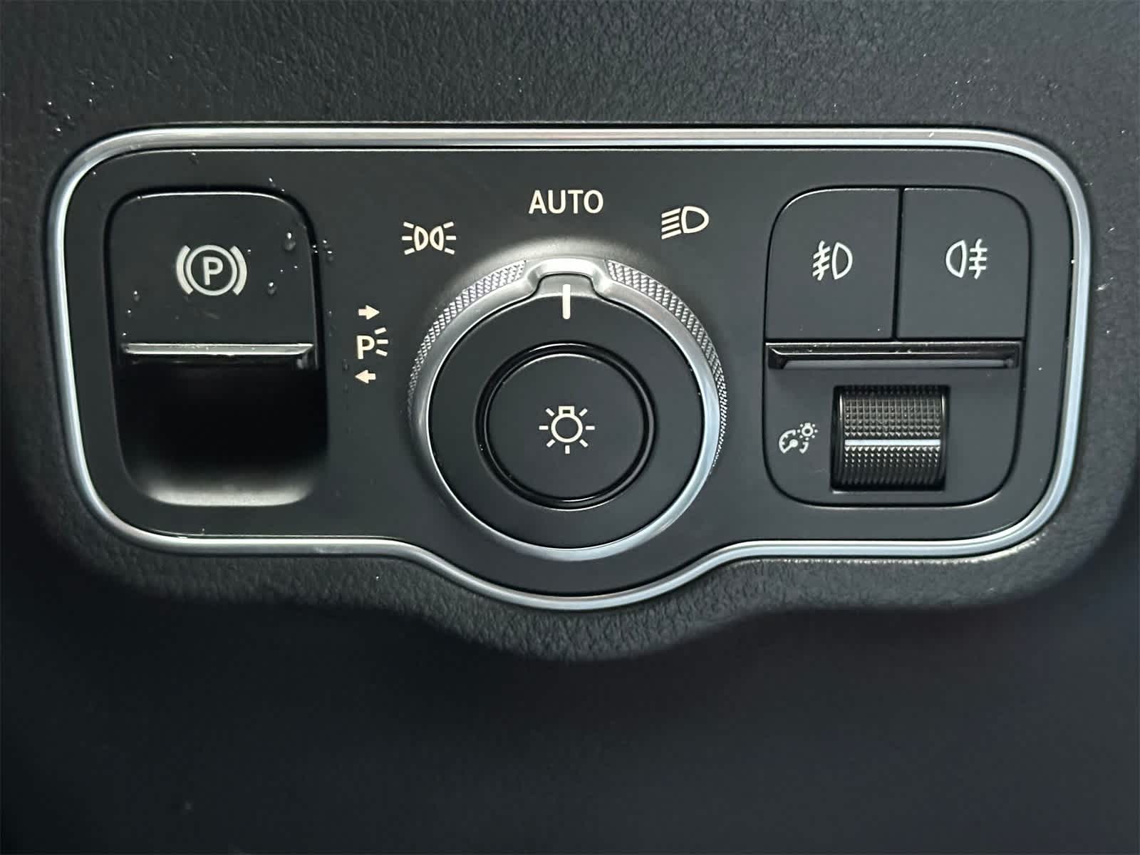 Thumbnail: 2022 Mercedes-Benz GLA - 22