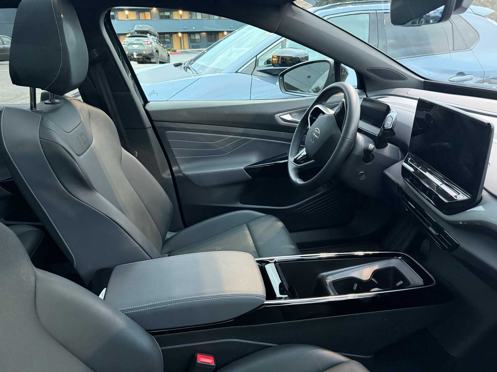 Thumbnail: 2023 Volkswagen ID.4 - 5