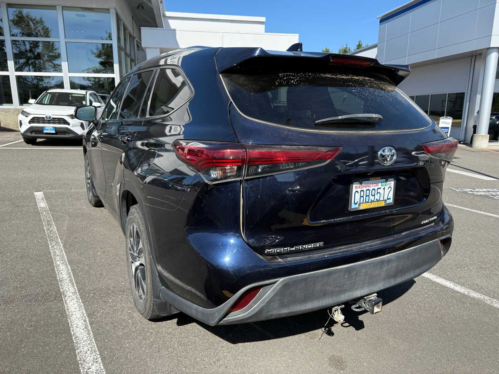 Thumbnail: 2020 Toyota Highlander - 2