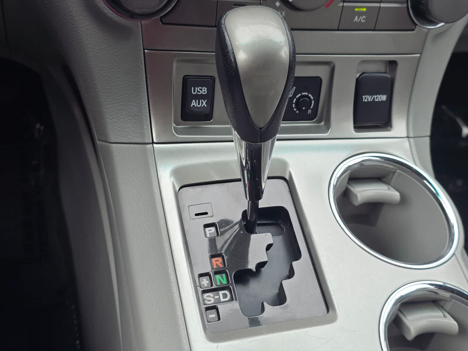 2011 Toyota Highlander SE - Photo 26