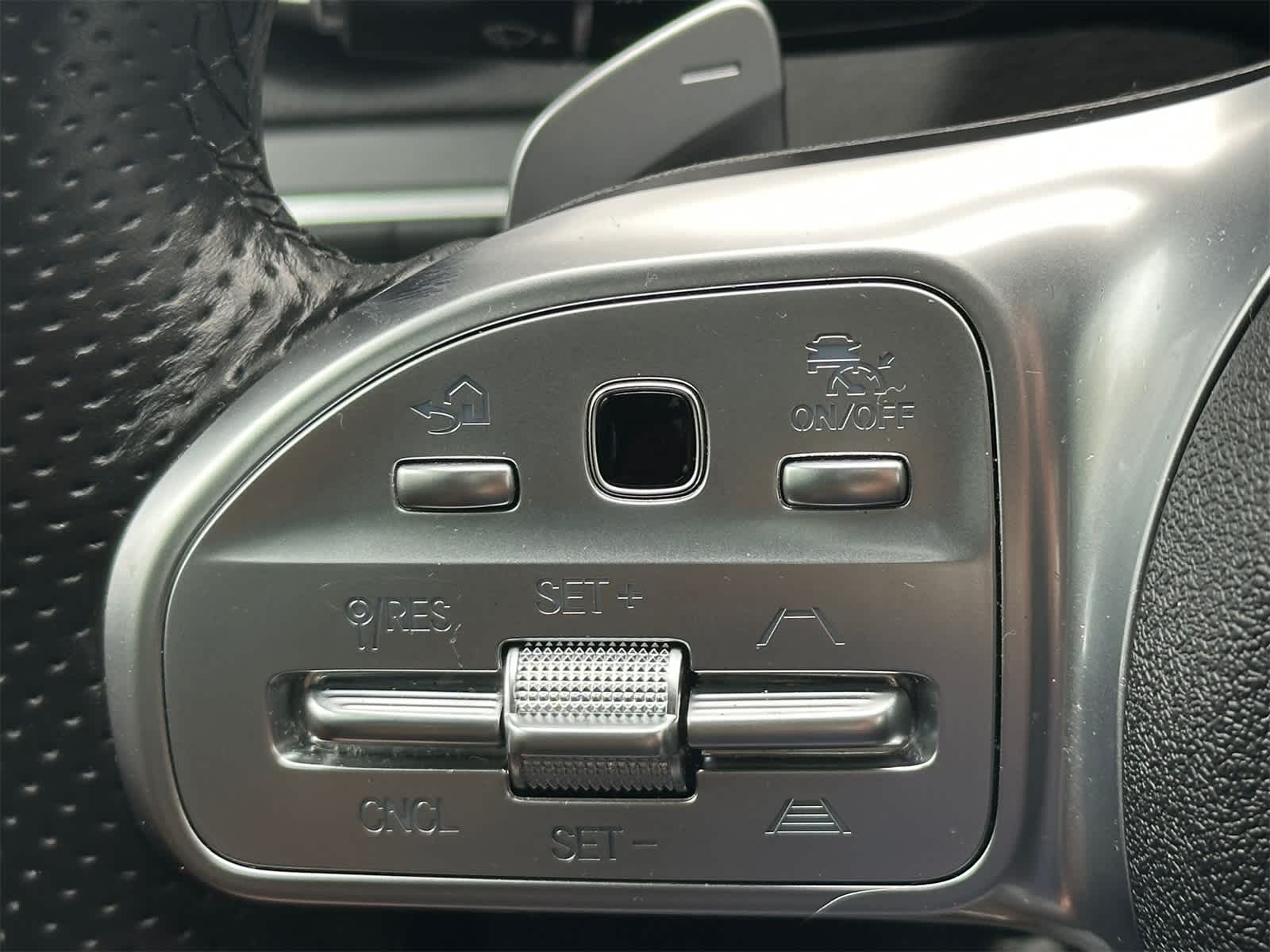 Thumbnail: 2021 Mercedes-Benz C-Class - 24