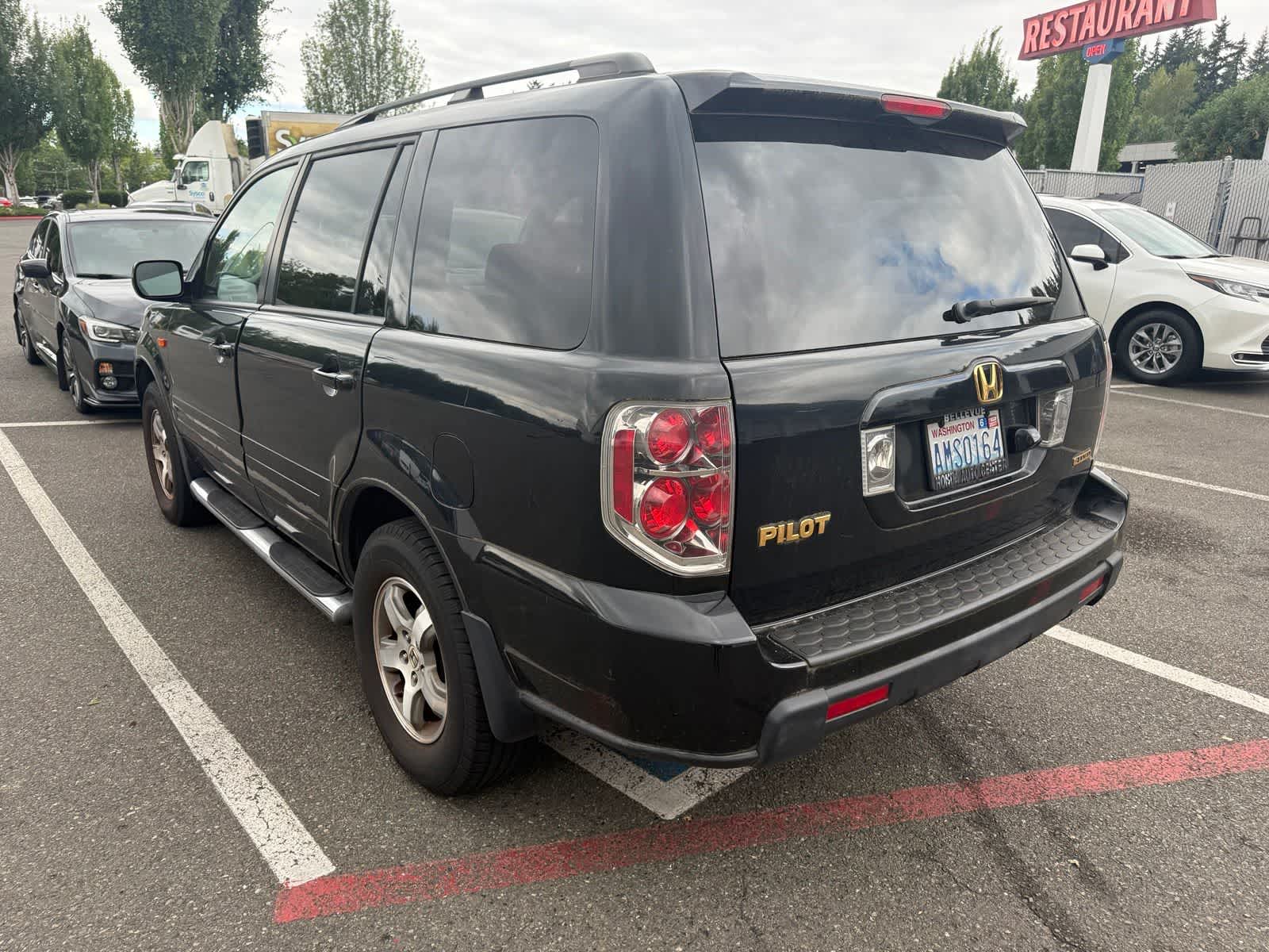 Used 2006 Honda Pilot EX with VIN 2HKYF18756H553036 for sale in Bellevue, WA
