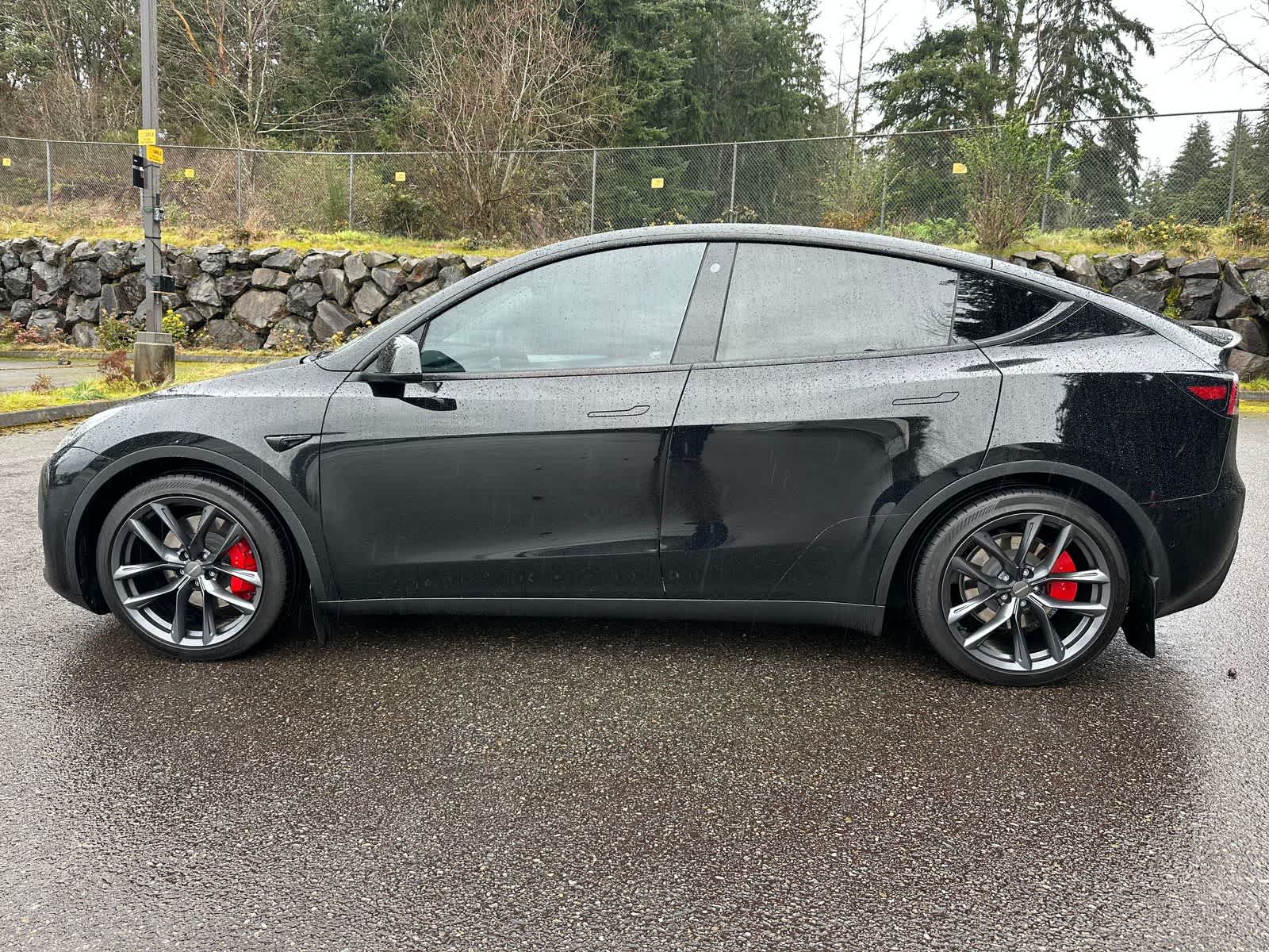Used 2022 Tesla Model Y Performance with VIN 7SAYGDEFXNF546660 for sale in Bellevue, WA