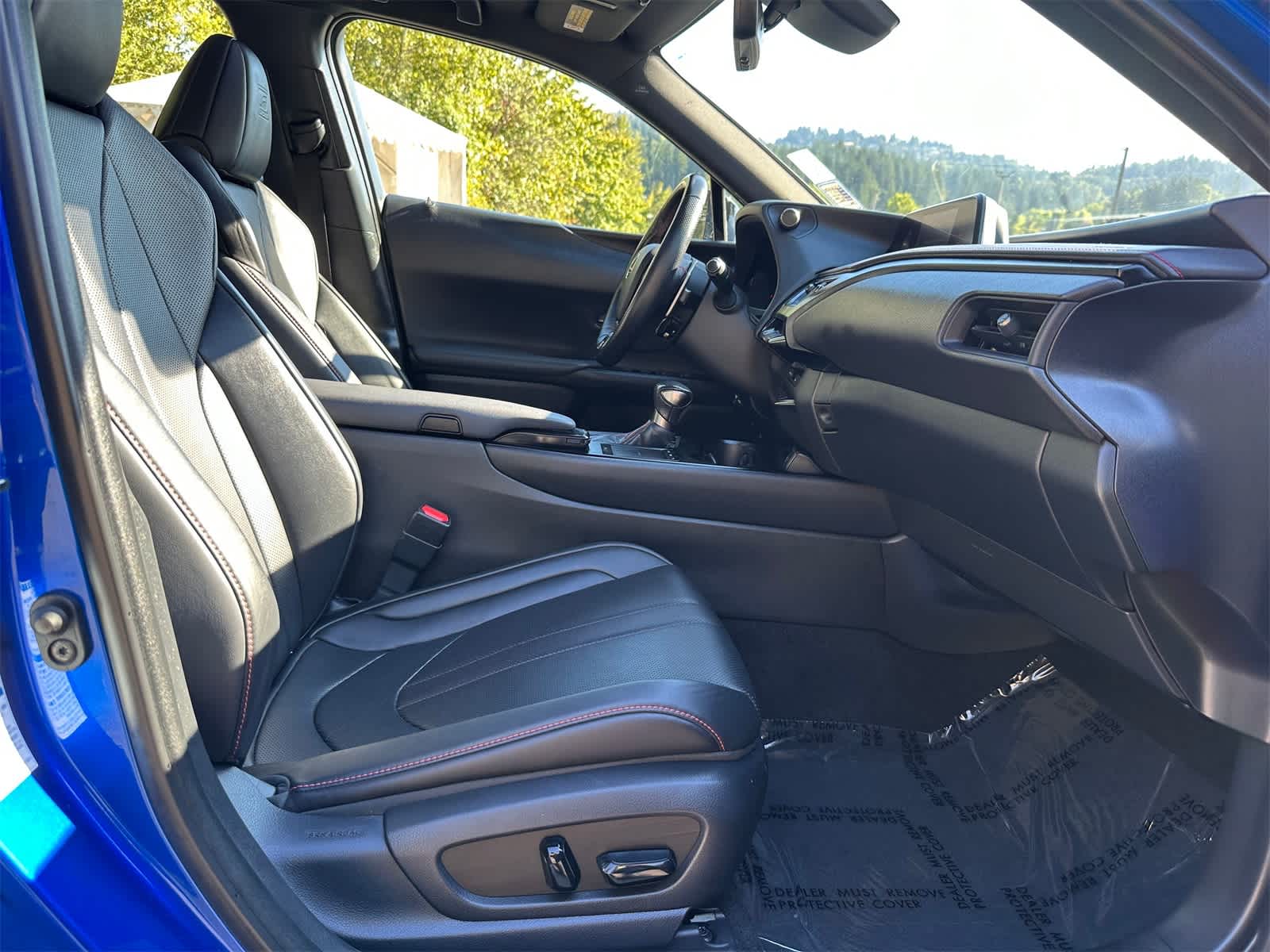 Thumbnail: 2019 Lexus UX - 13