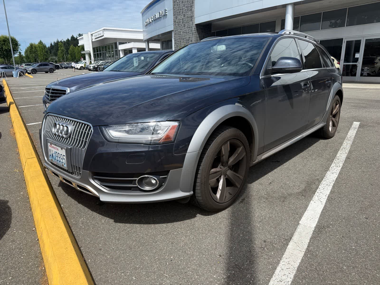 Thumbnail: 2016 Audi A4 - 1