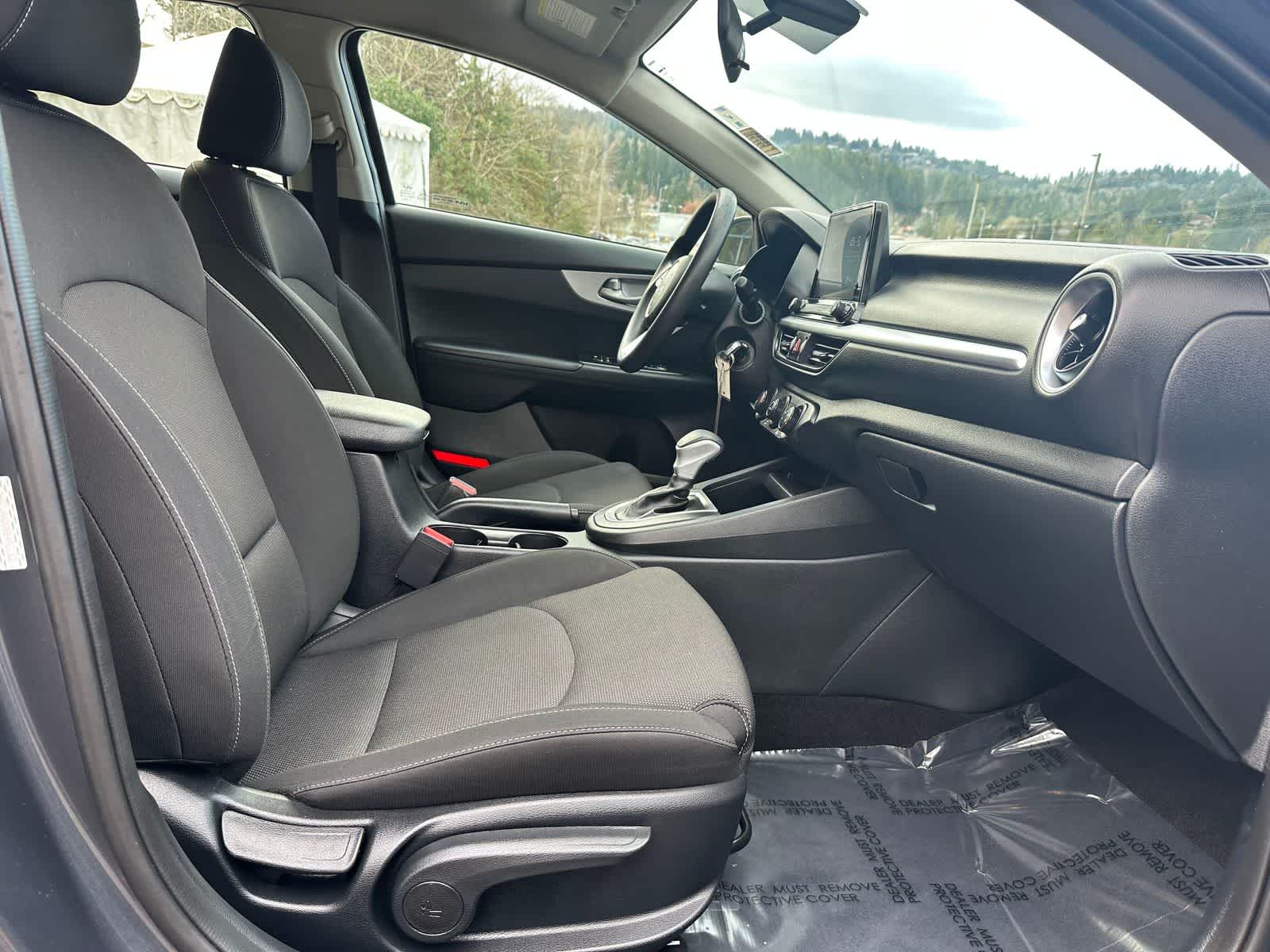 Thumbnail: 2022 Kia Forte - 12