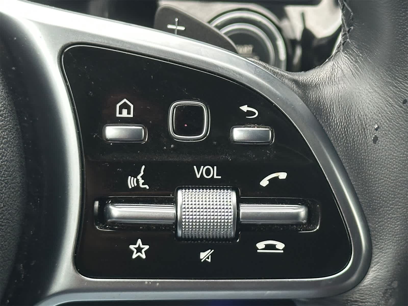 Thumbnail: 2022 Mercedes-Benz GLA - 24