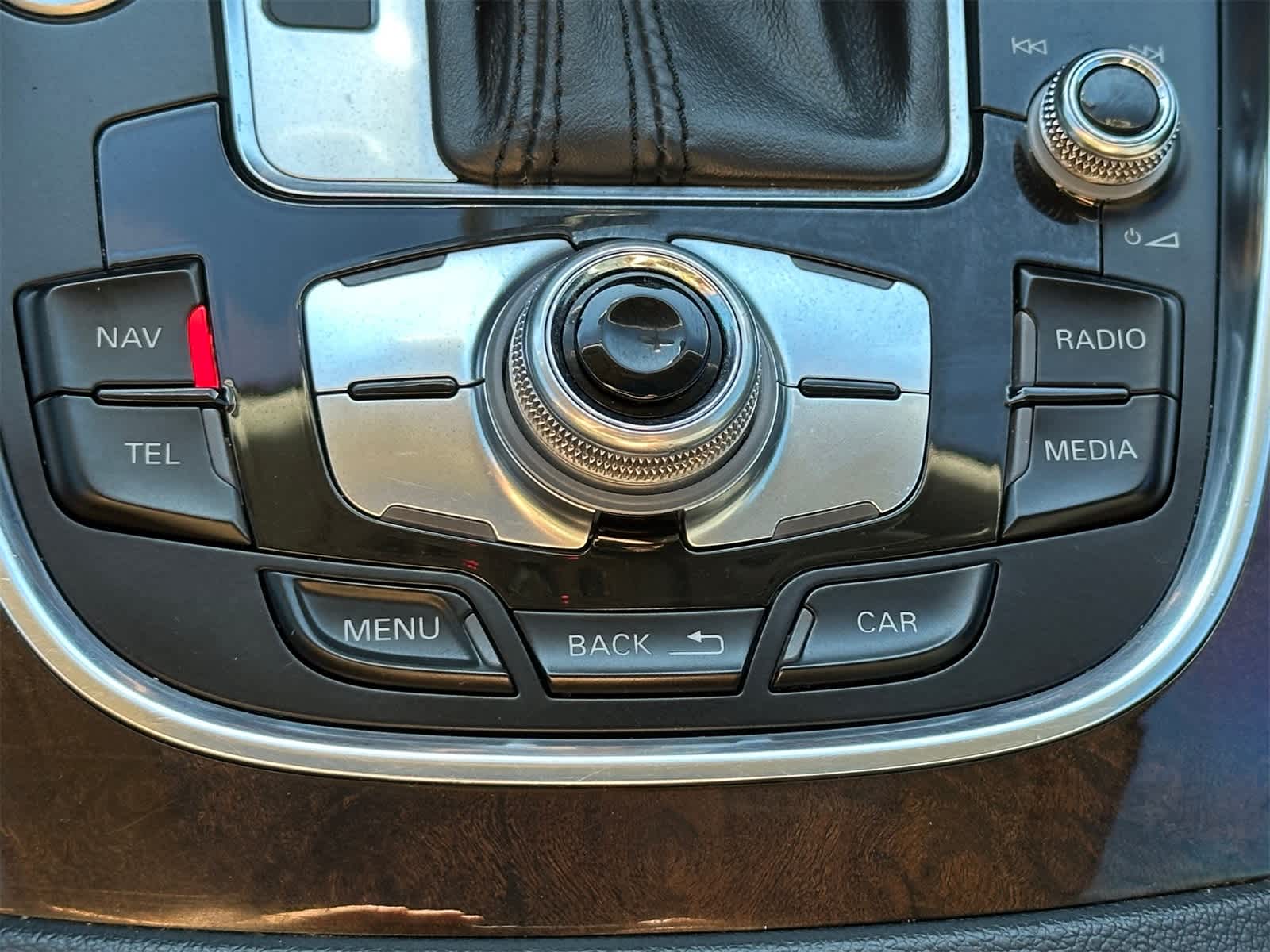 Thumbnail: 2013 Audi Q5 - 22