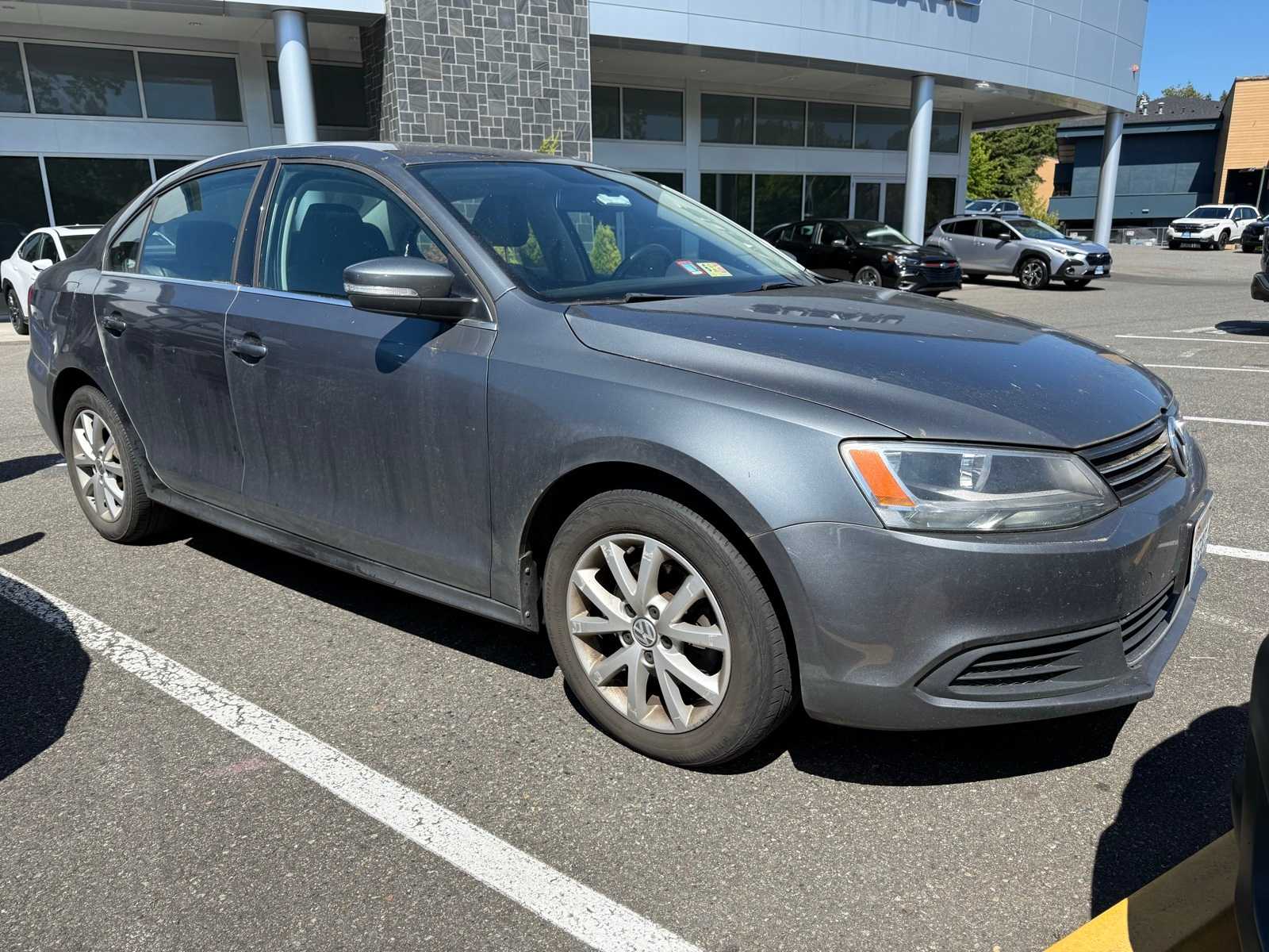 Thumbnail: 2013 Volkswagen Jetta - 3