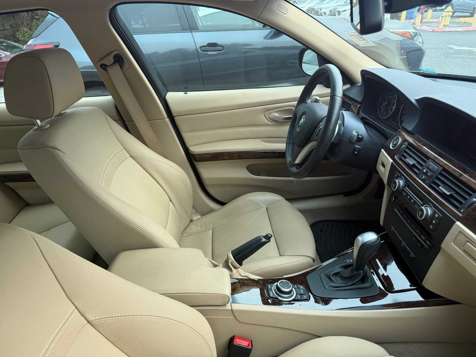 Thumbnail: 2009 BMW 3 Series - 6