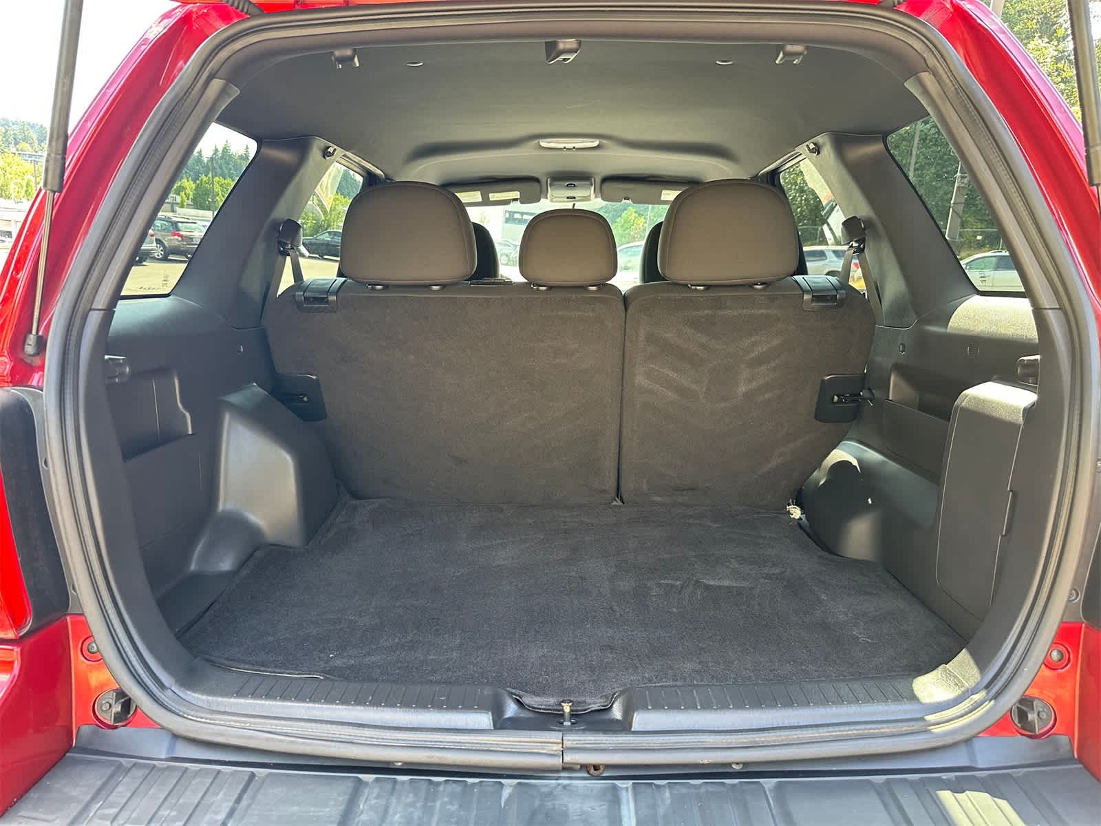 Thumbnail: 2010 Ford Escape - 23