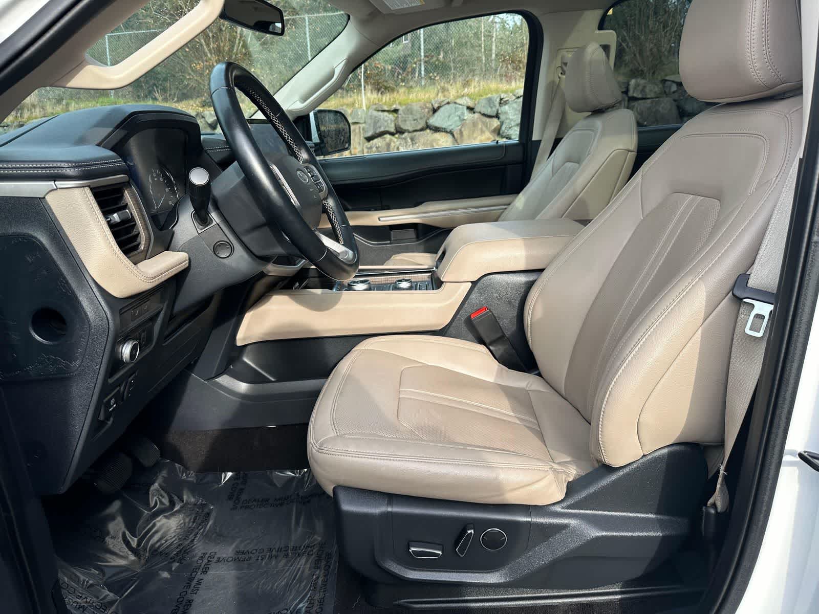 Thumbnail: 2022 Ford Expedition MAX - 15