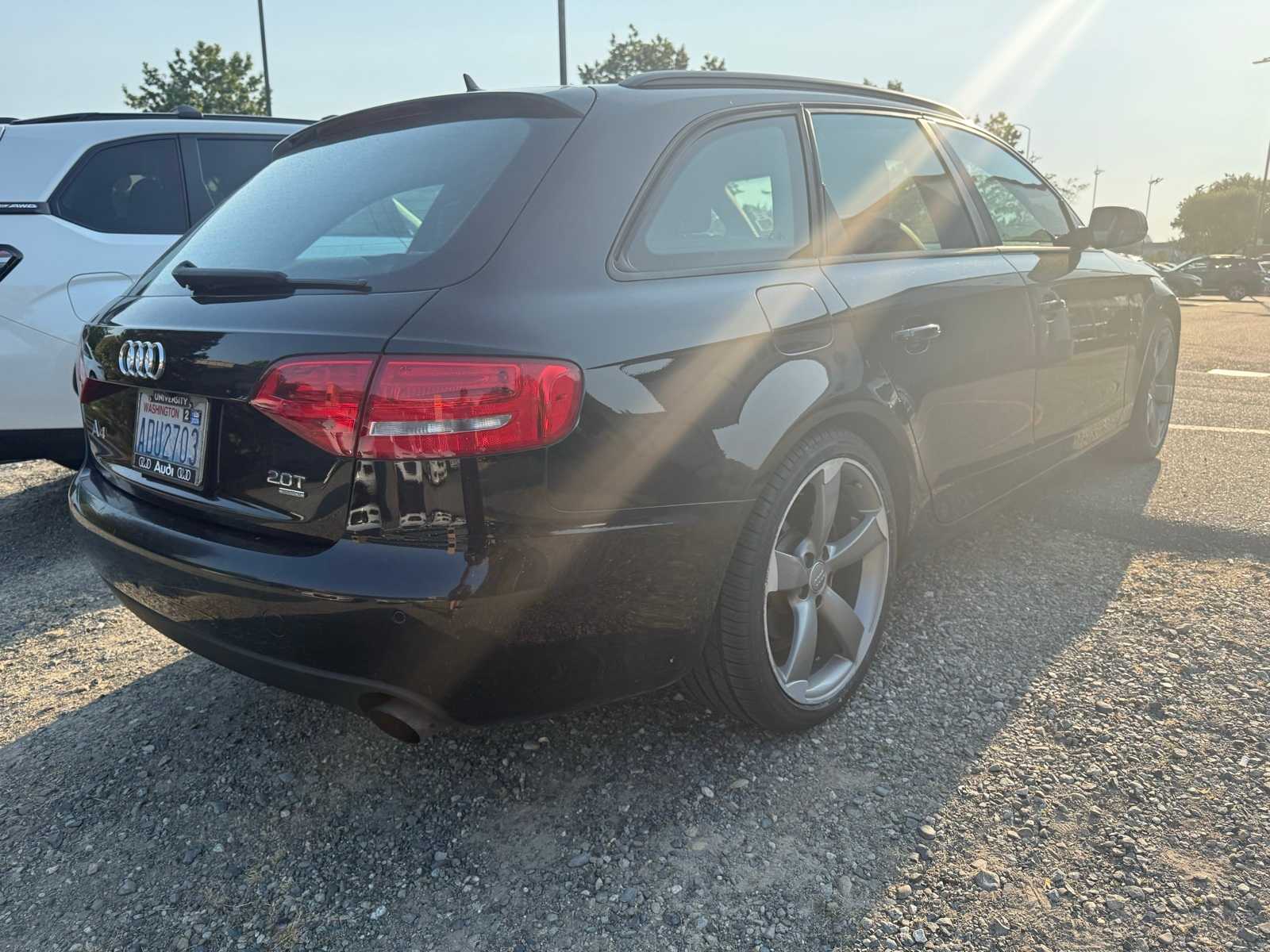 2011 Audi A4 2.0T Premium photo 2