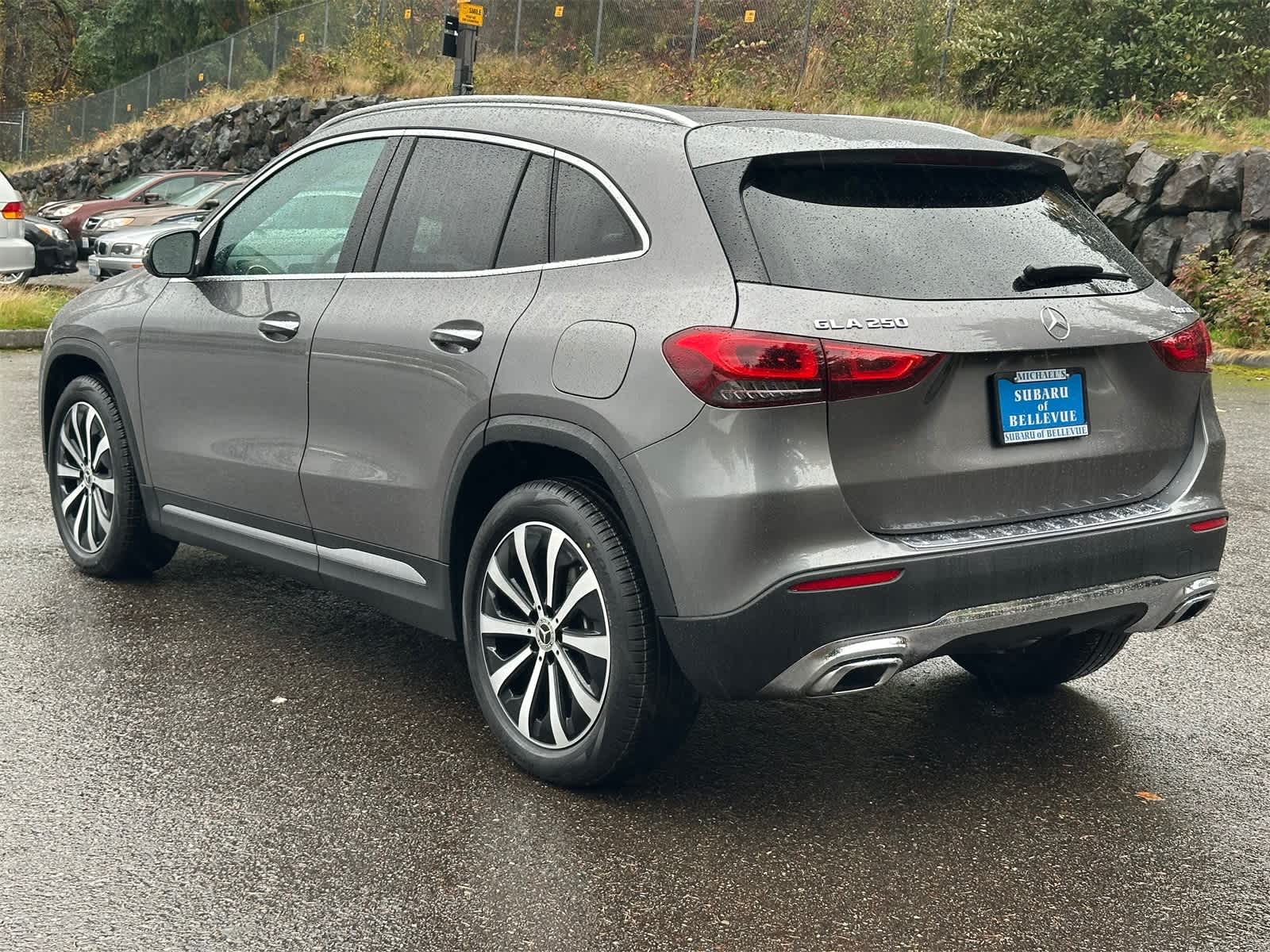 2022 Mercedes Benz GLA 250 4MATIC photo 3