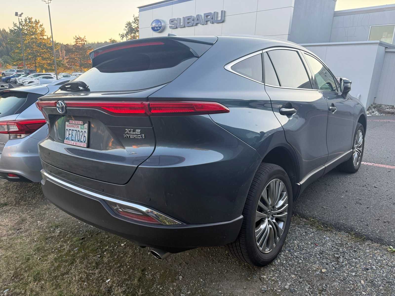 Thumbnail: 2022 Toyota Venza - 3