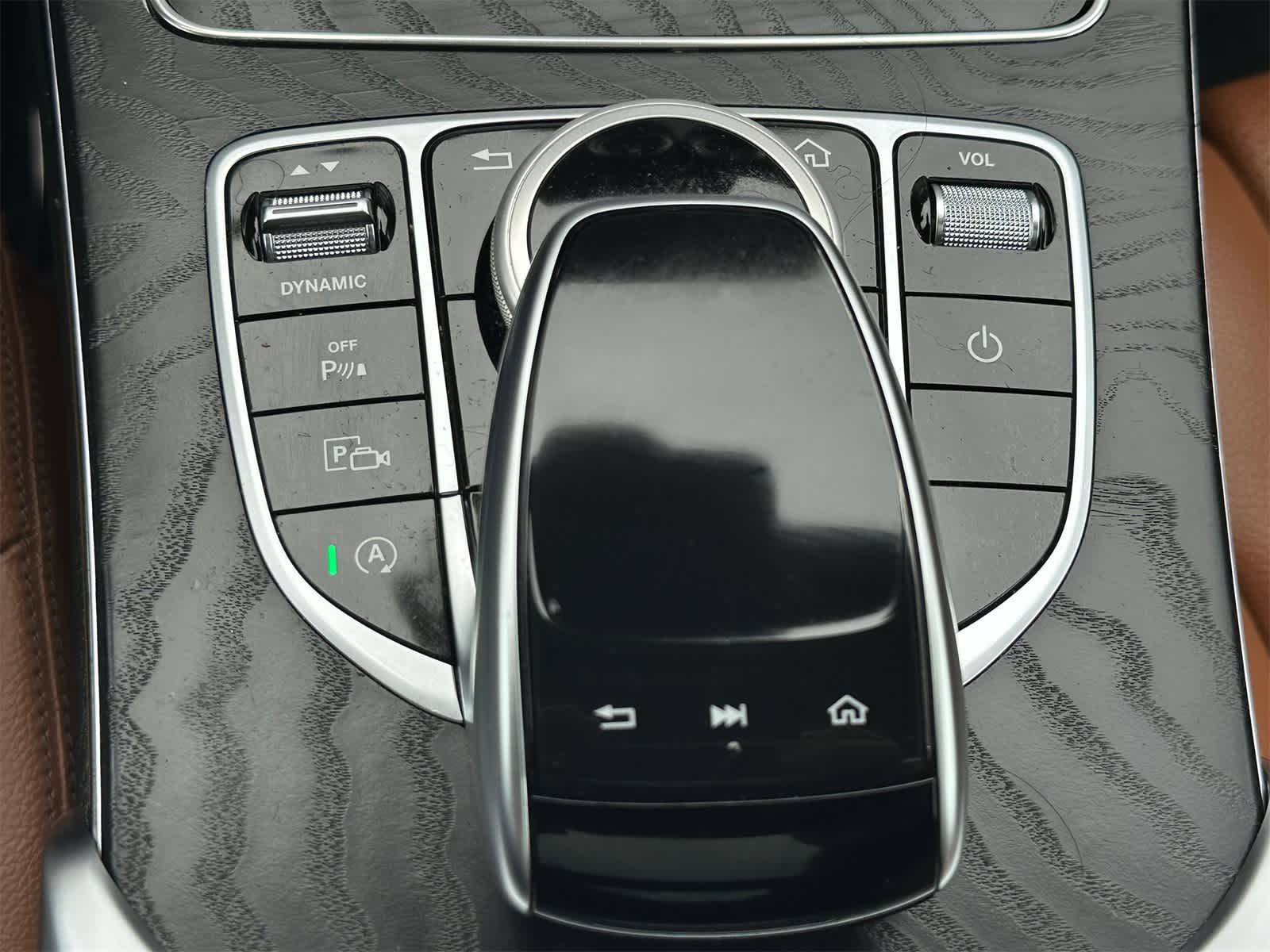 Thumbnail: 2021 Mercedes-Benz C-Class - 21