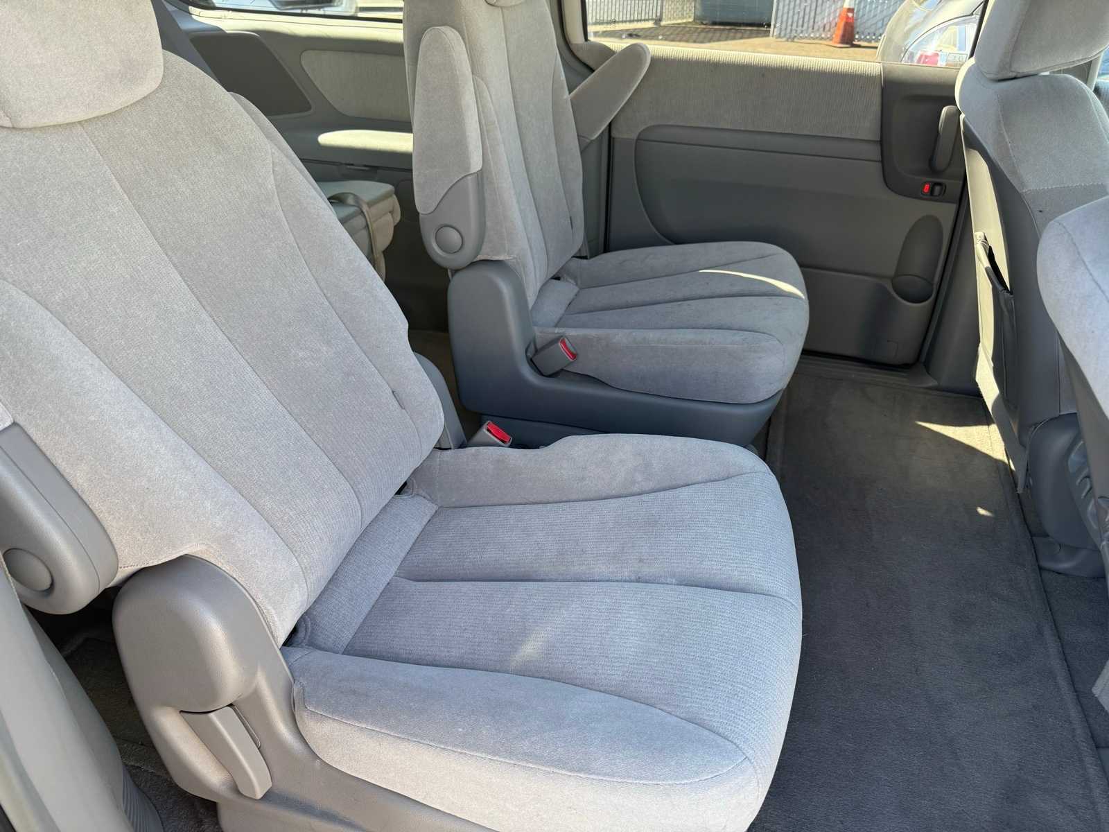 Thumbnail: 2006 Kia Sedona - 5