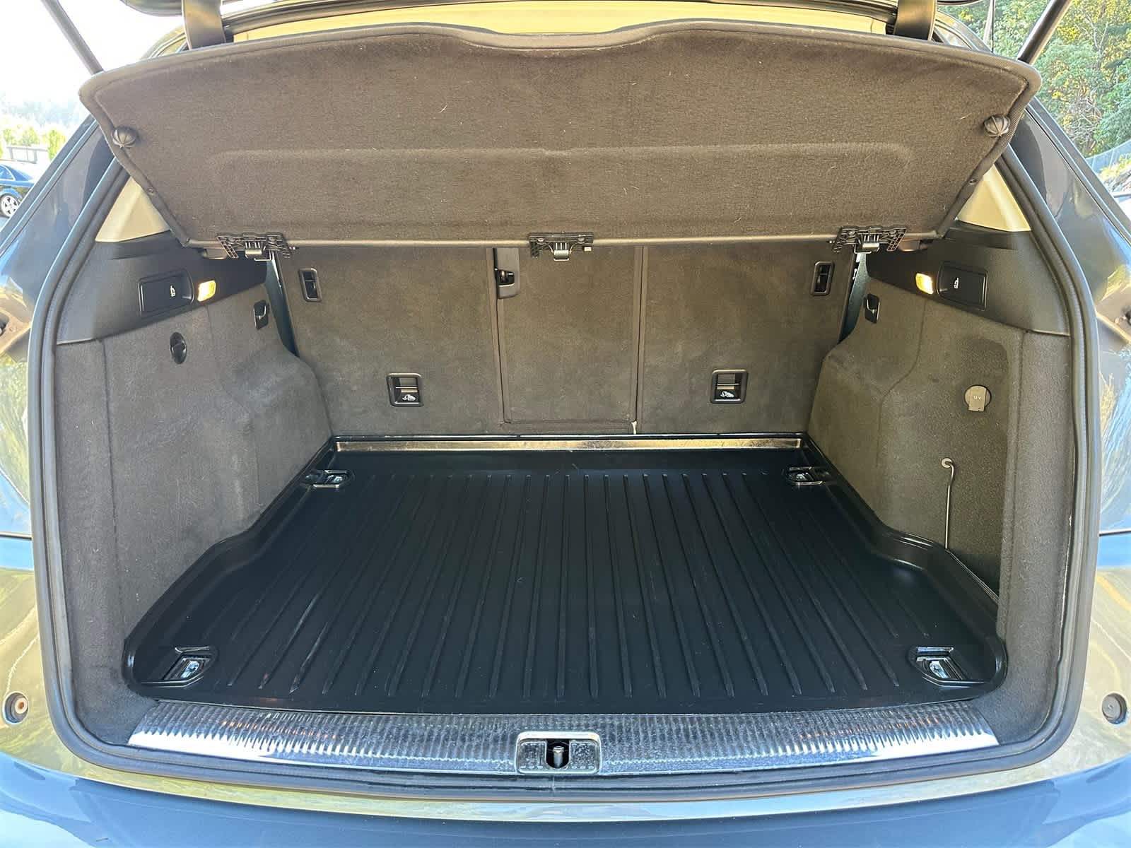 Thumbnail: 2013 Audi Q5 - 26