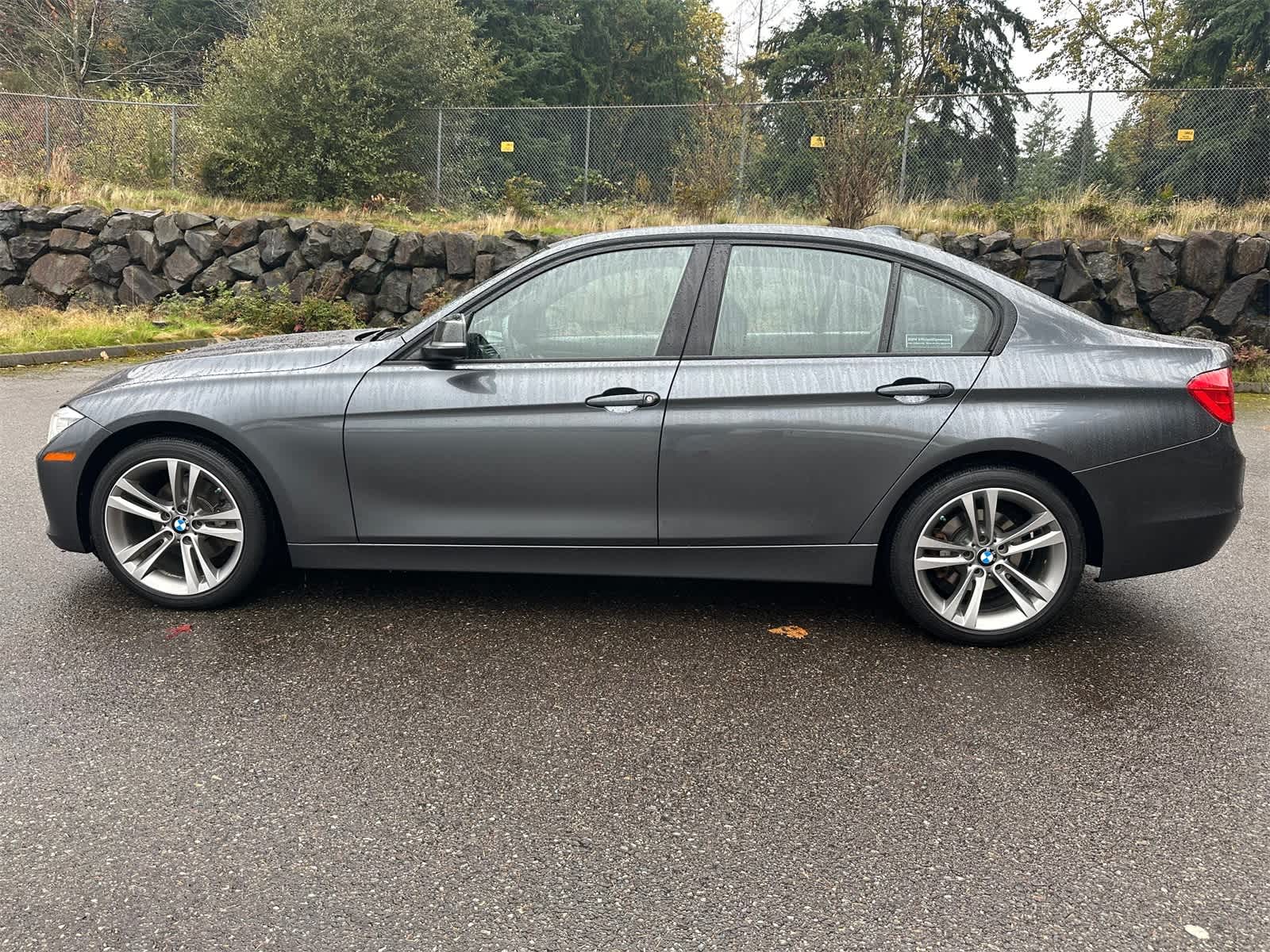 Thumbnail: 2015 BMW 3 Series - 2